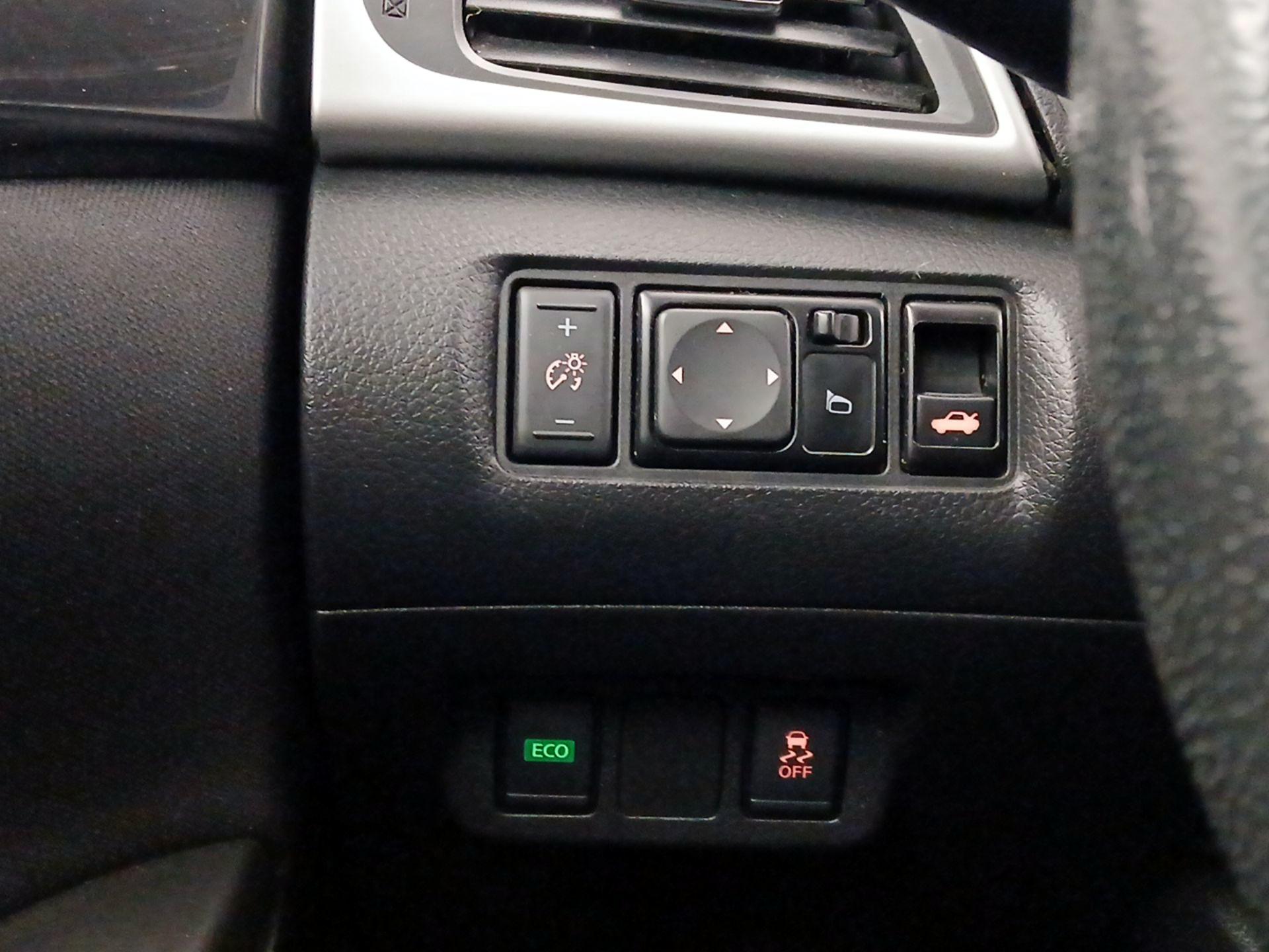 Thumbnail: 2019 Nissan Sentra - 13