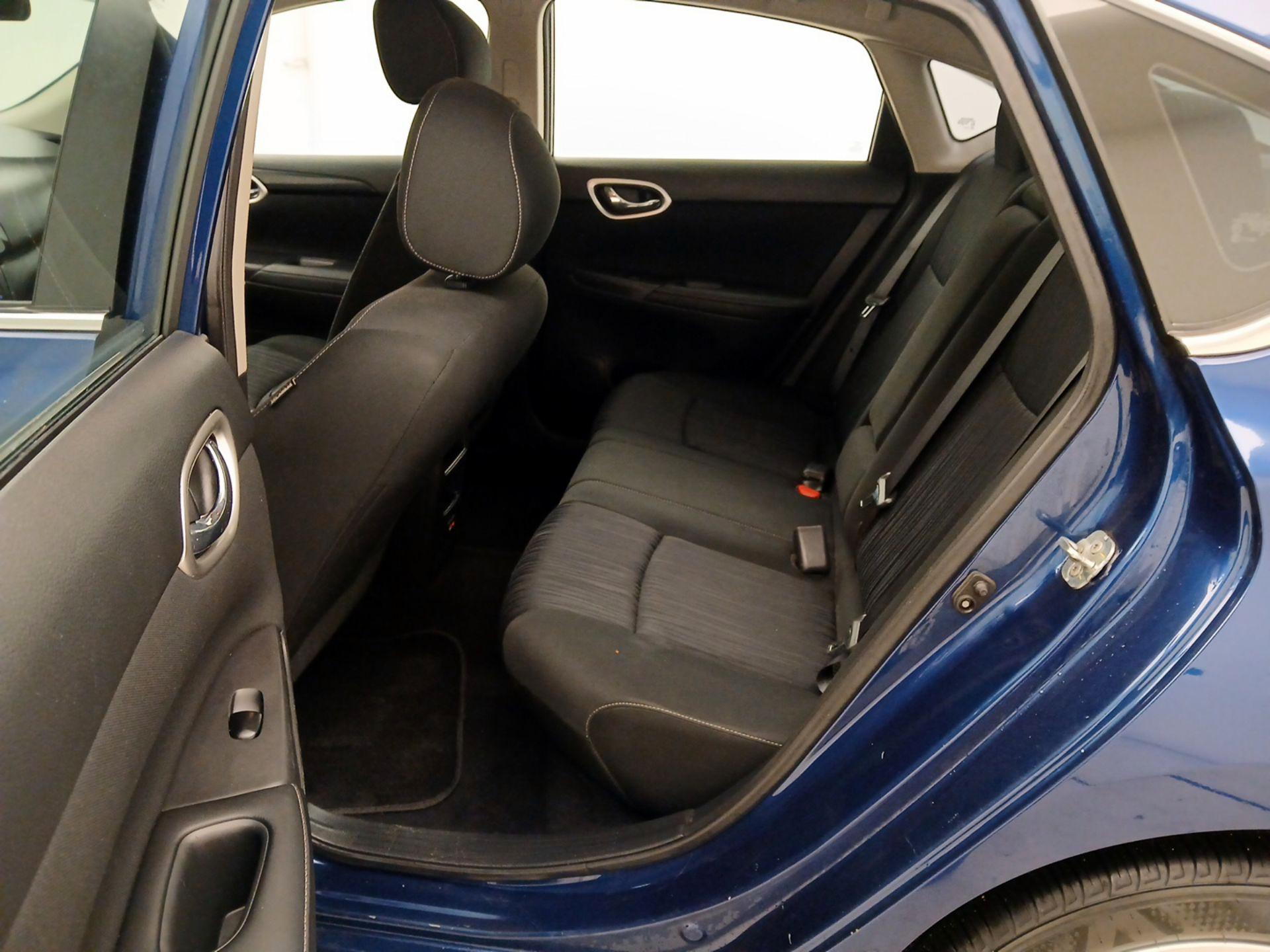 Thumbnail: 2019 Nissan Sentra - 19