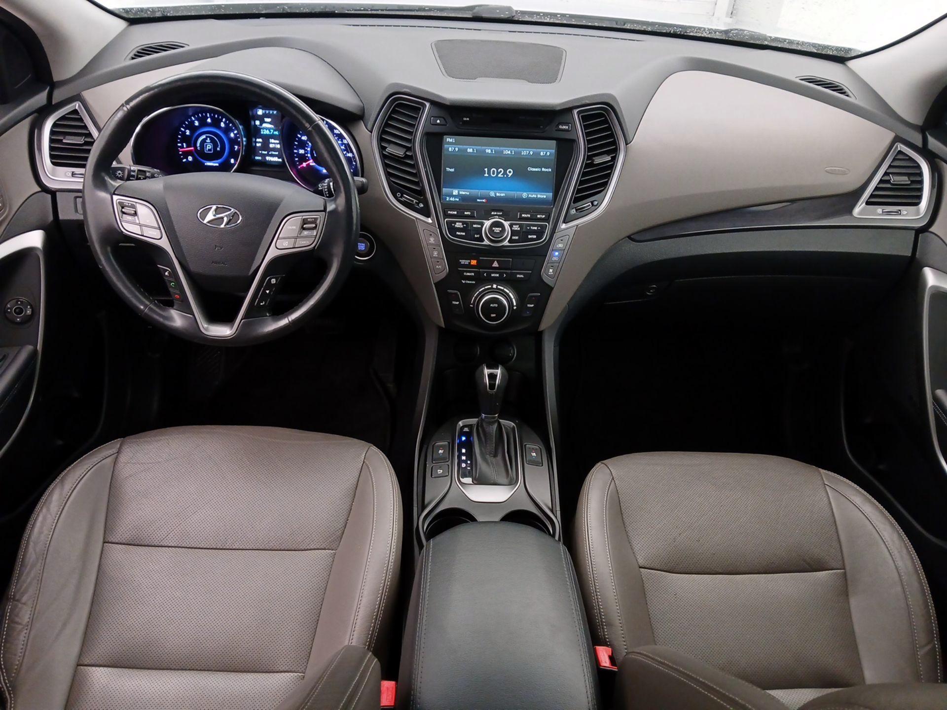 Thumbnail: 2015 Hyundai Santa Fe - 9