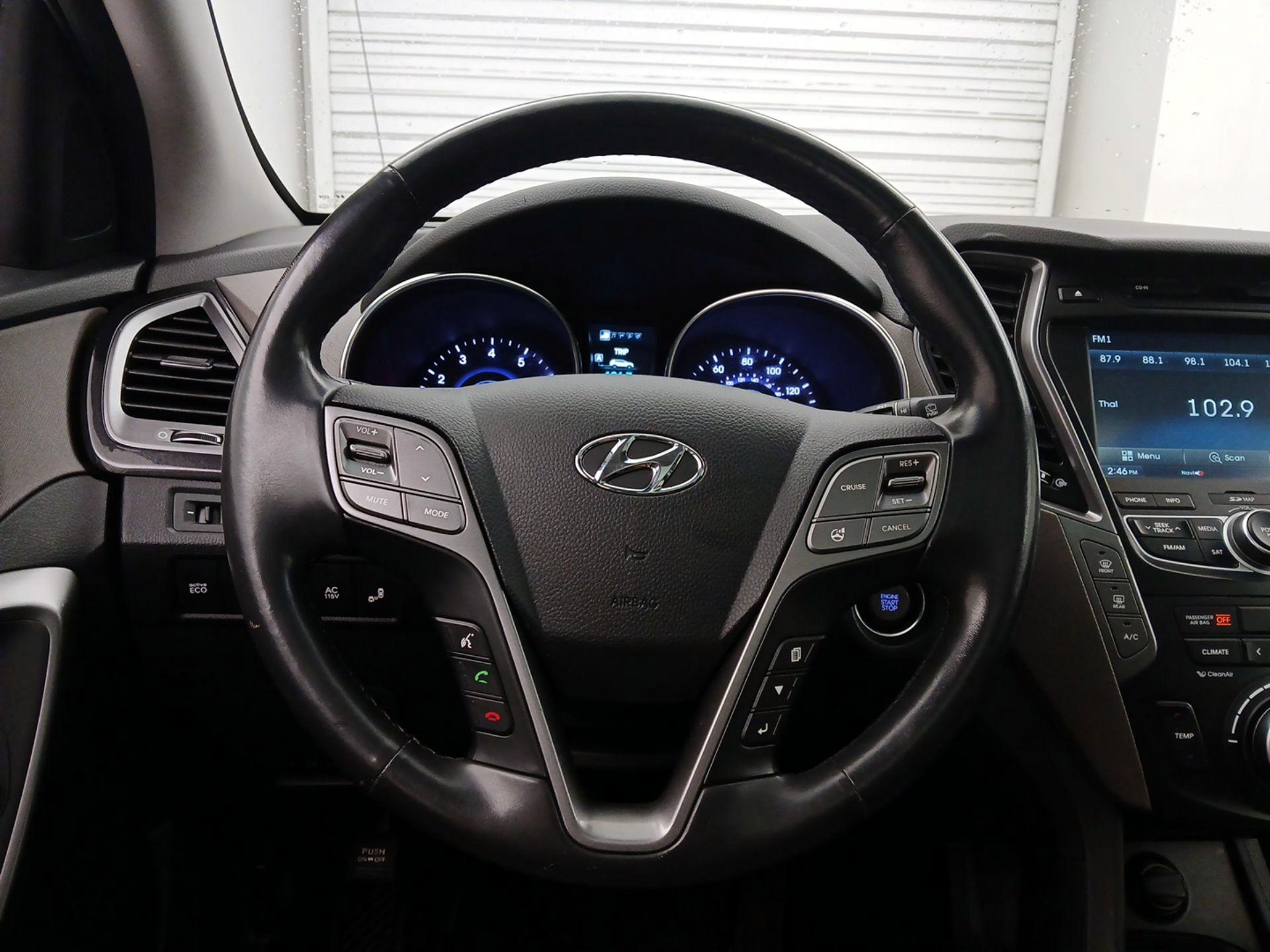 Thumbnail: 2015 Hyundai Santa Fe - 10