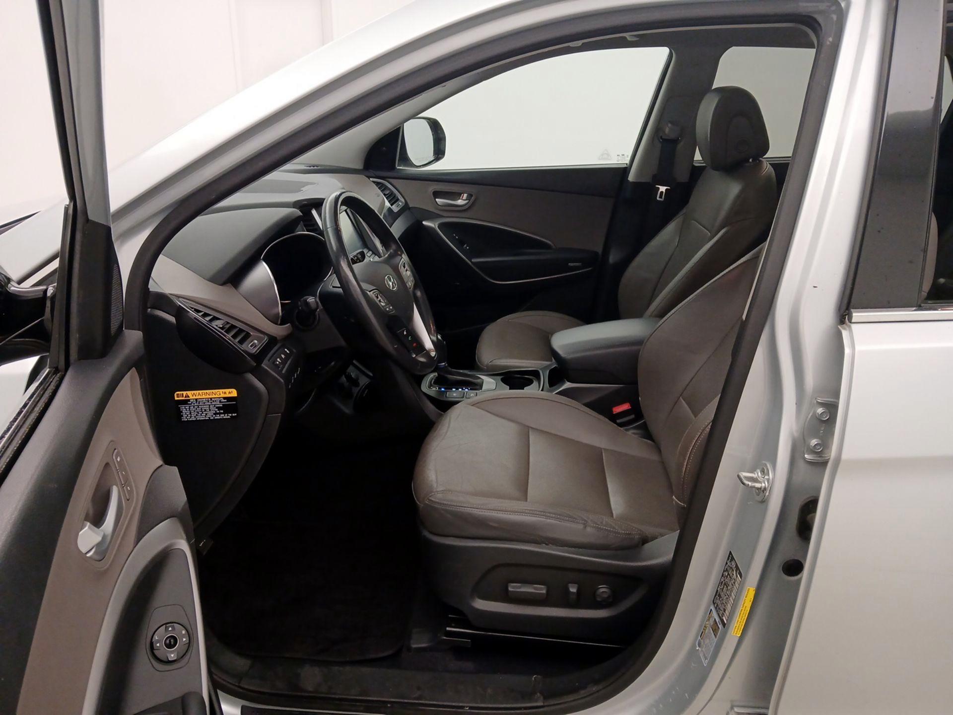 Thumbnail: 2015 Hyundai Santa Fe - 11