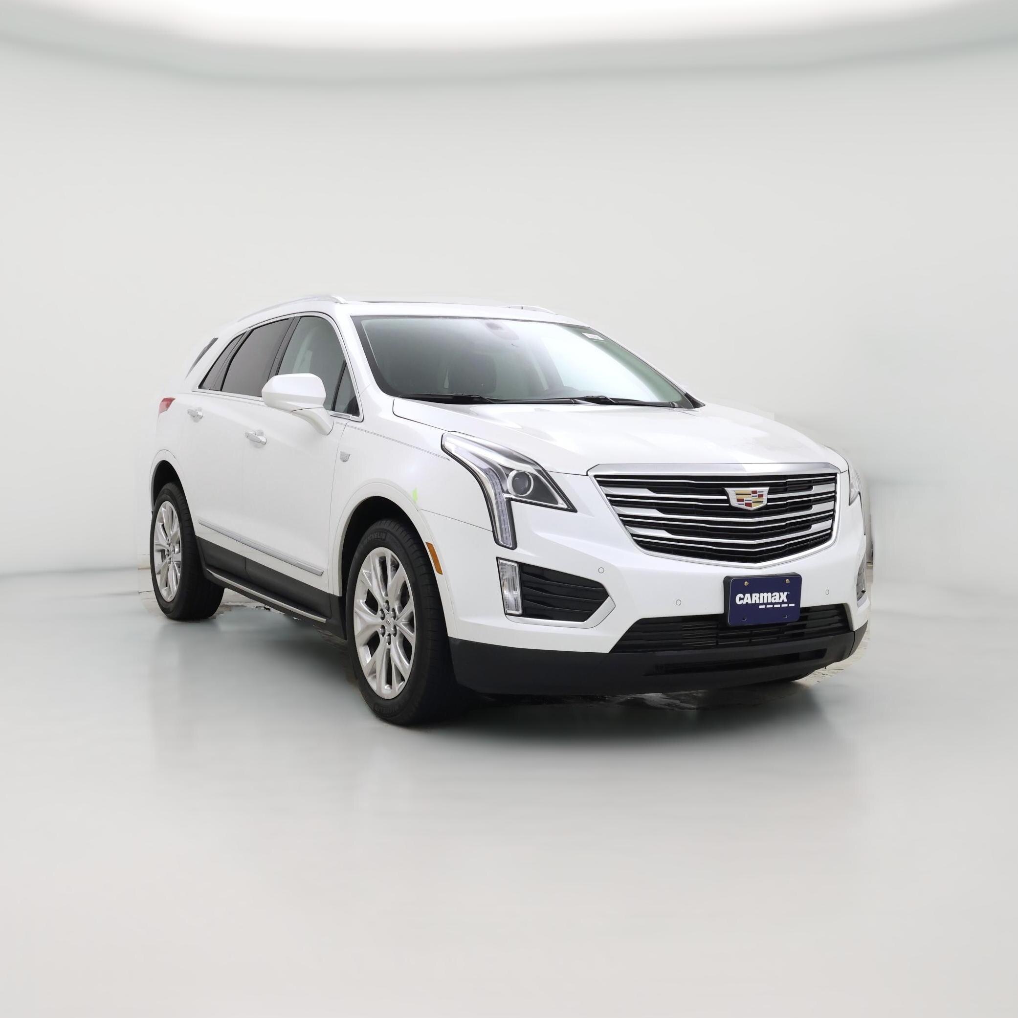 Thumbnail: 2017 Cadillac XT5 - 1