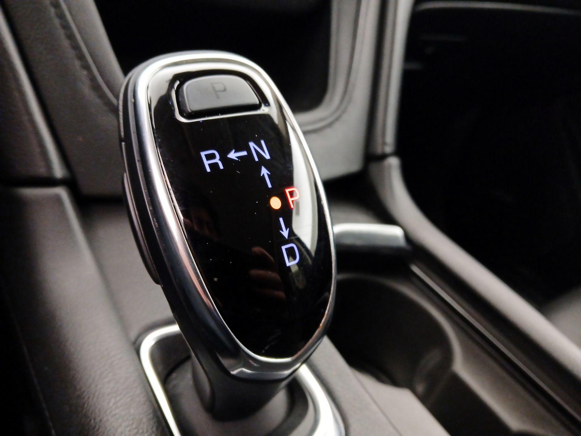 Thumbnail: 2017 Cadillac XT5 - 18