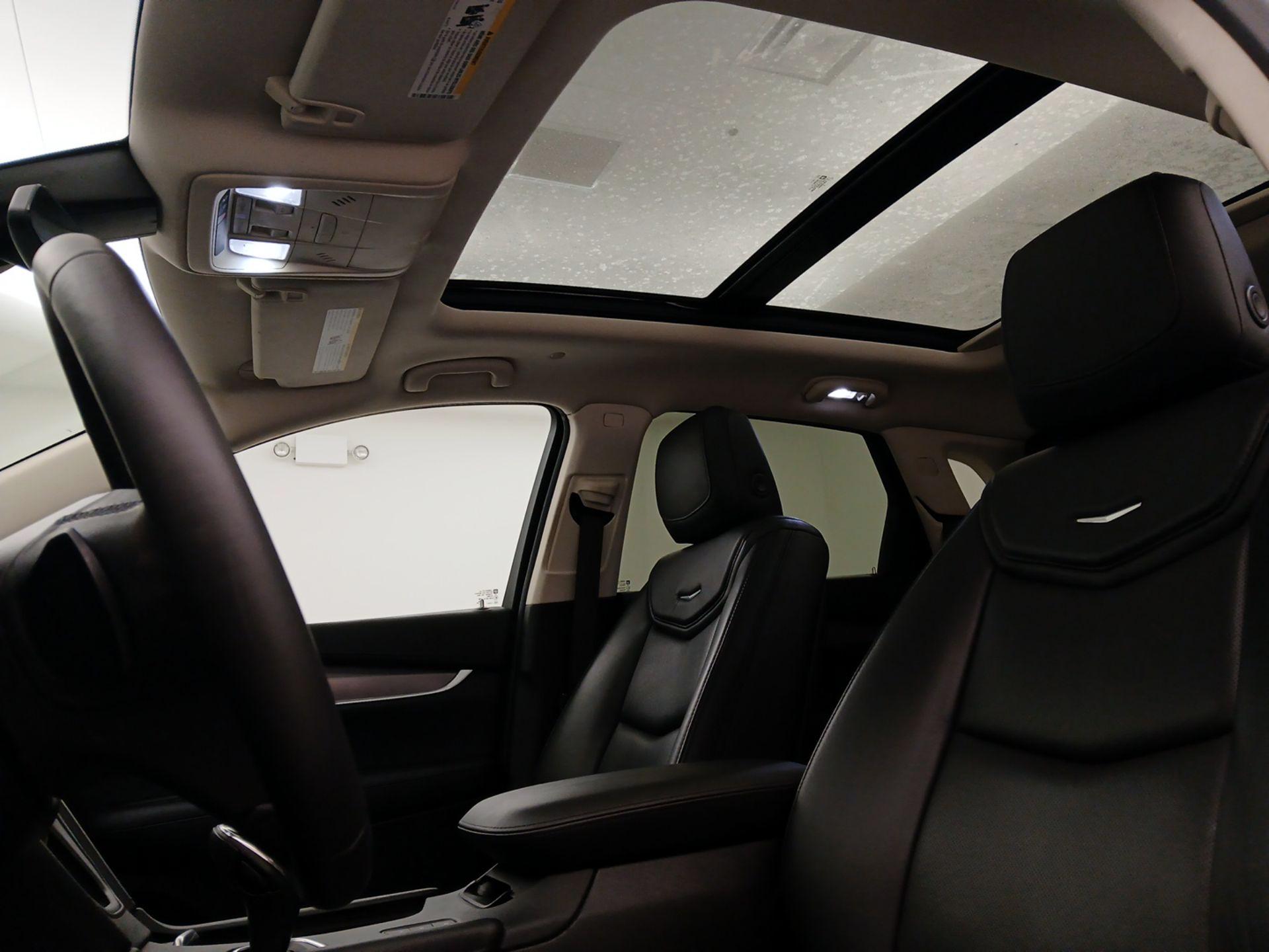 Thumbnail: 2017 Cadillac XT5 - 20