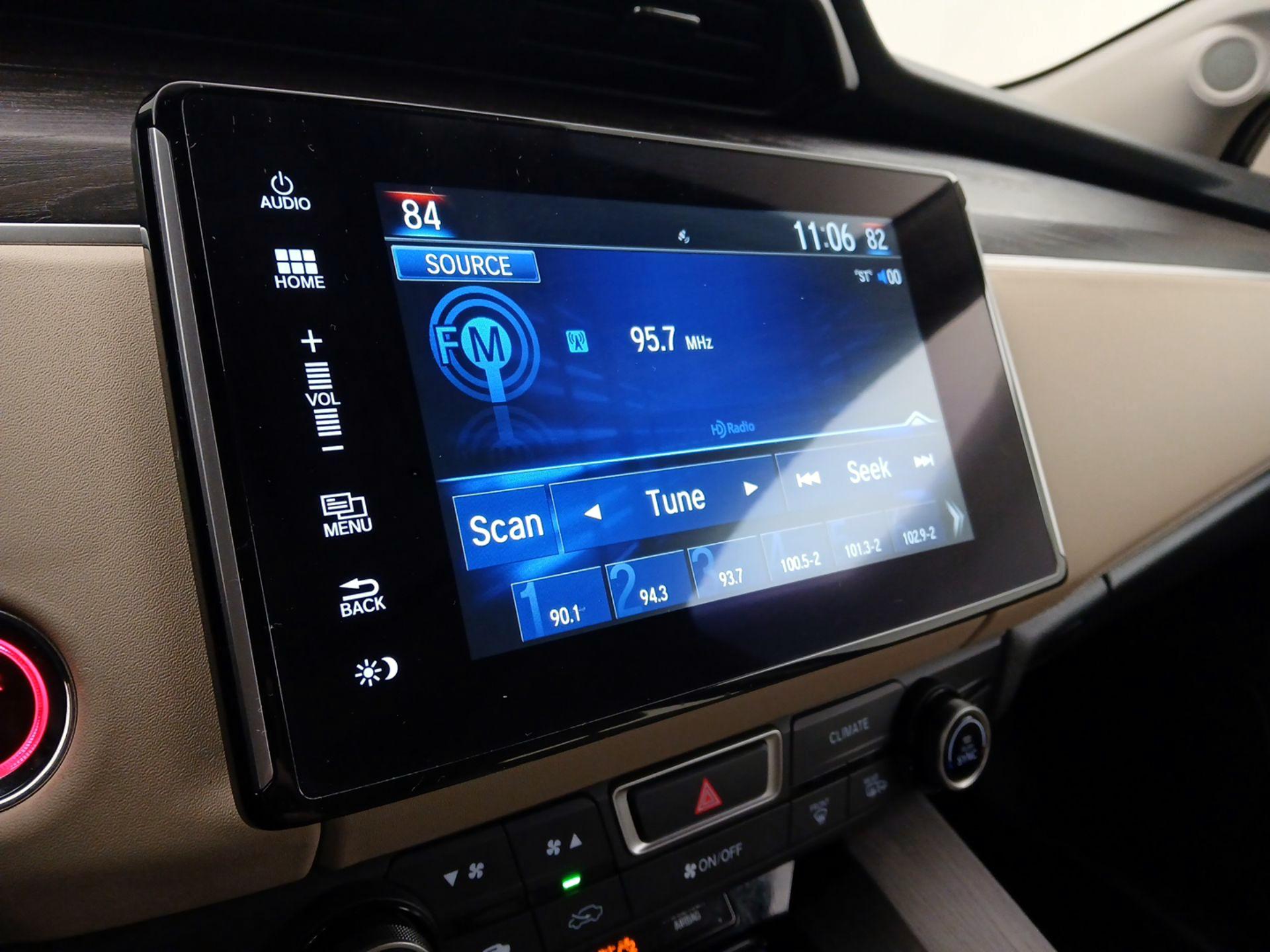 Thumbnail: 2018 Honda Clarity - 15