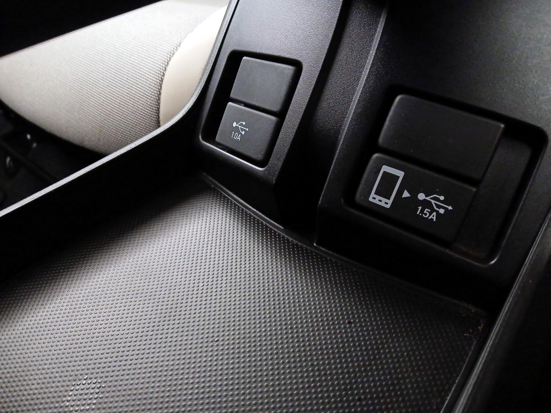 Thumbnail: 2018 Honda Clarity - 18