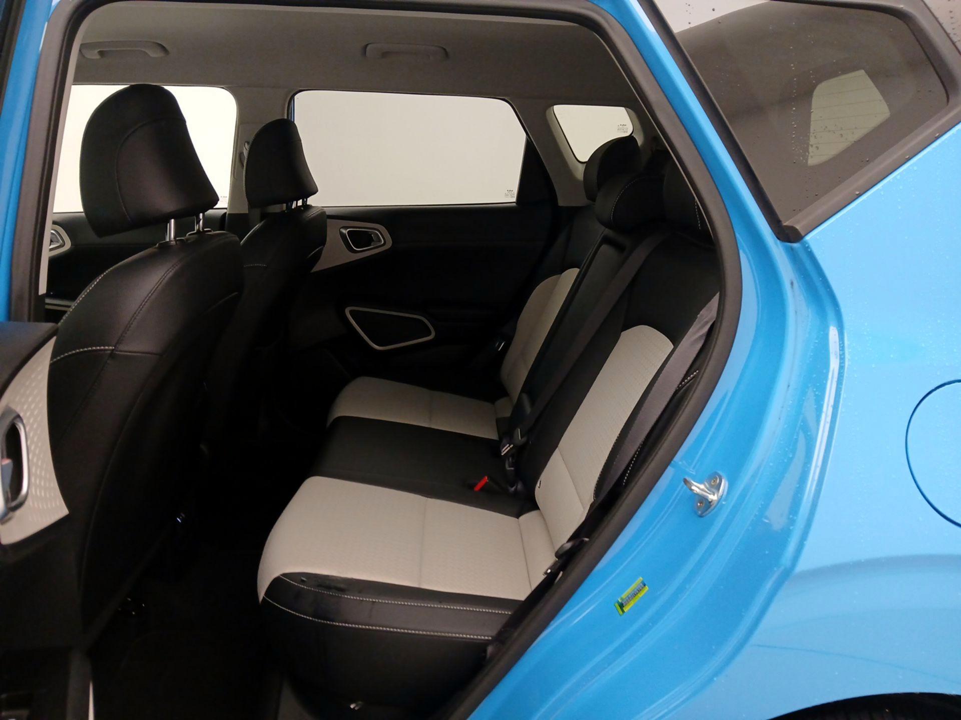 Thumbnail: 2023 Kia Soul - 20