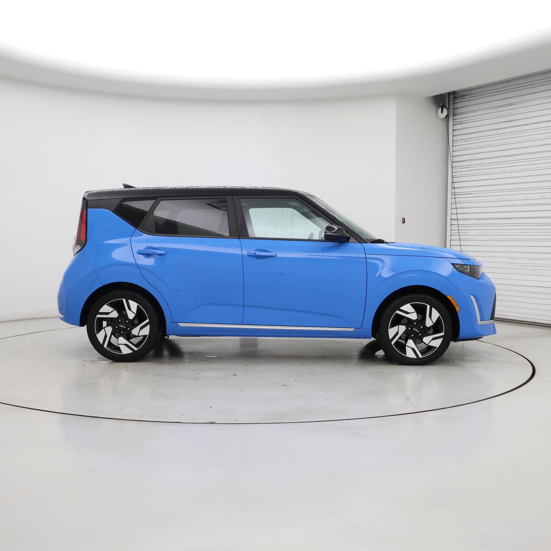 Thumbnail: 2023 Kia Soul - 7