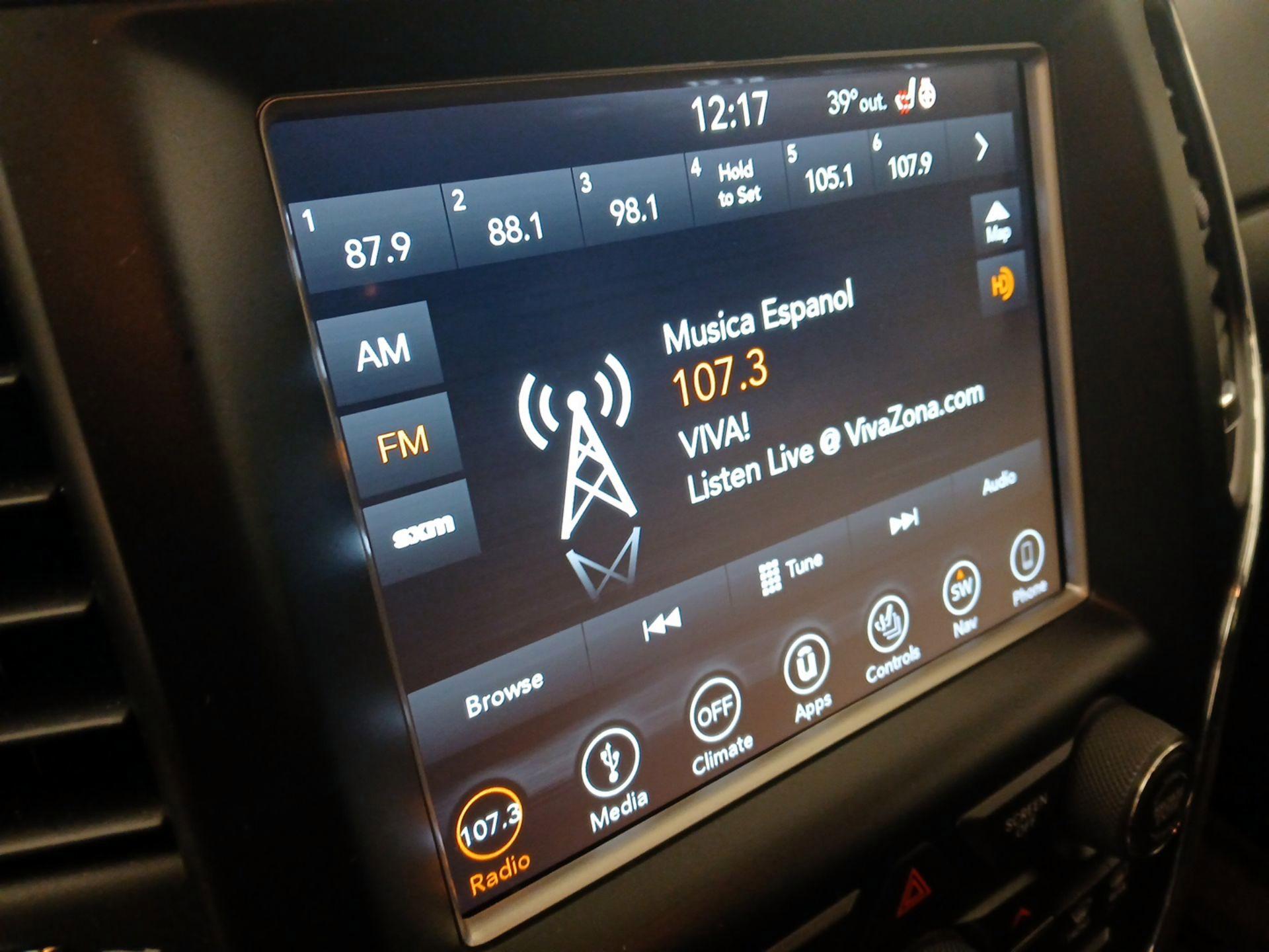 Thumbnail: 2018 Jeep Grand Cherokee - 16