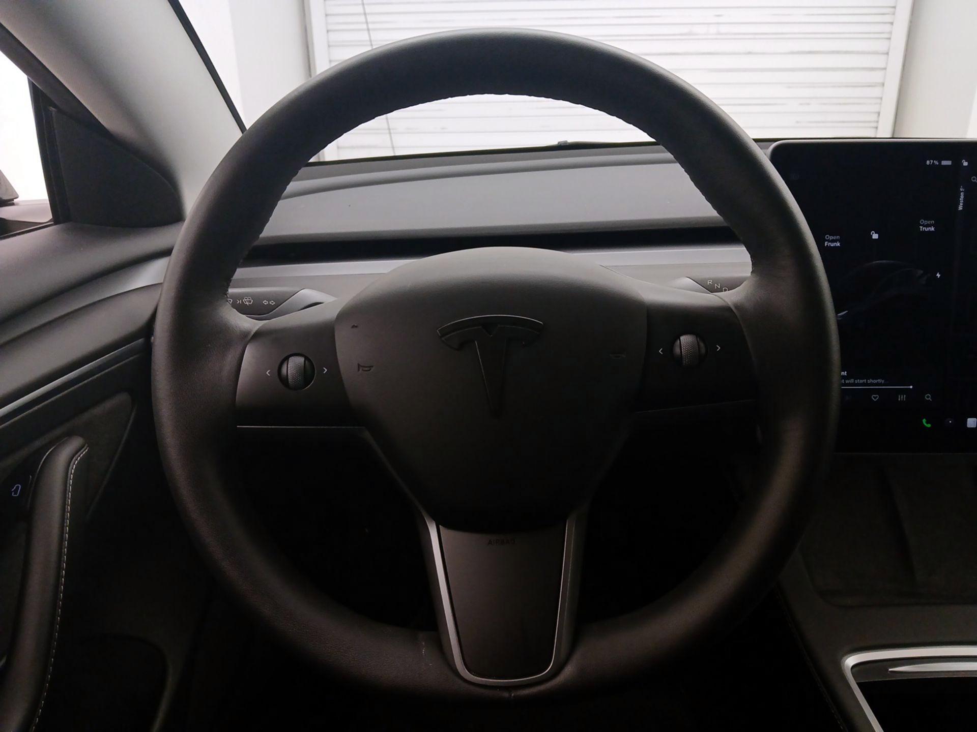 Thumbnail: 2023 Tesla Model 3 - 10