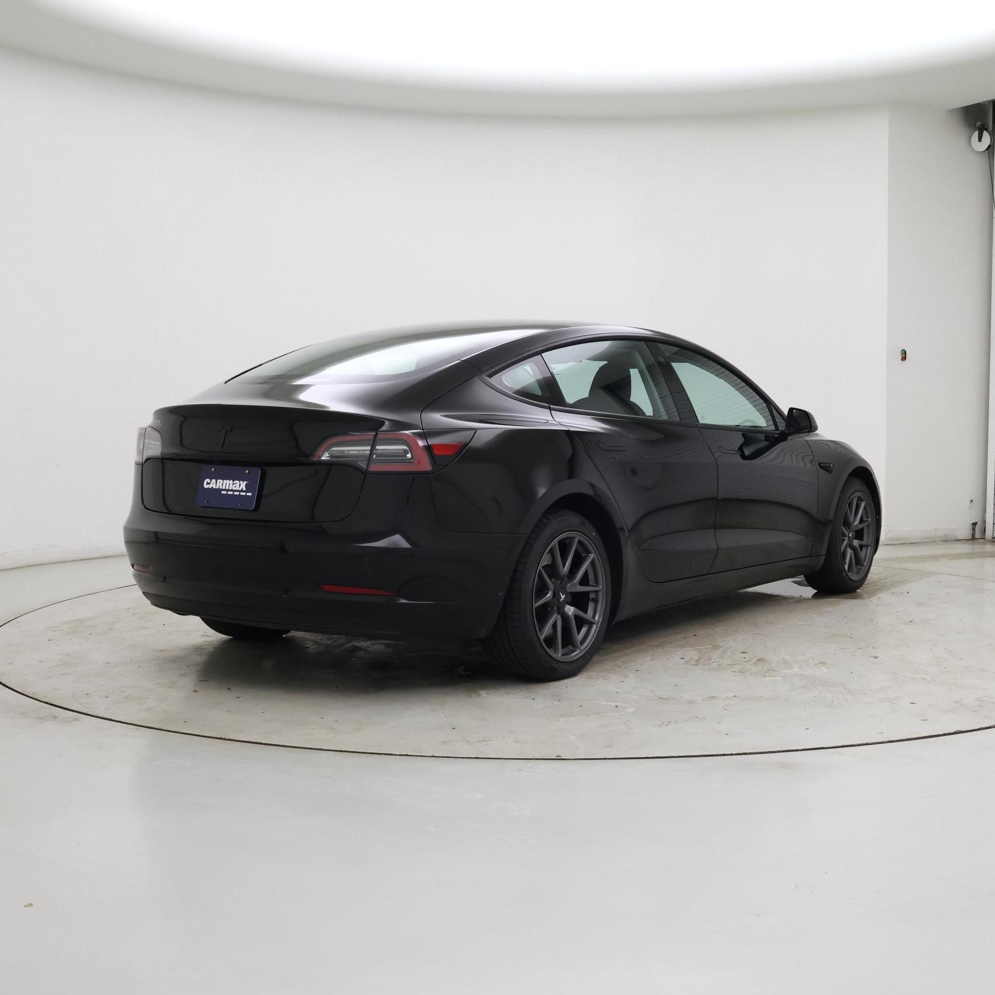 Thumbnail: 2023 Tesla Model 3 - 8