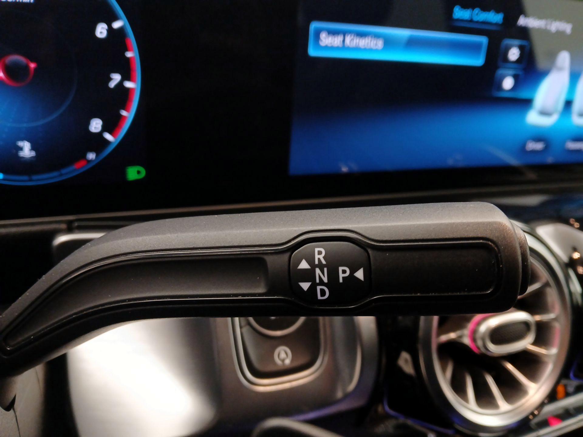 Thumbnail: 2021 Mercedes-Benz GLB - 17