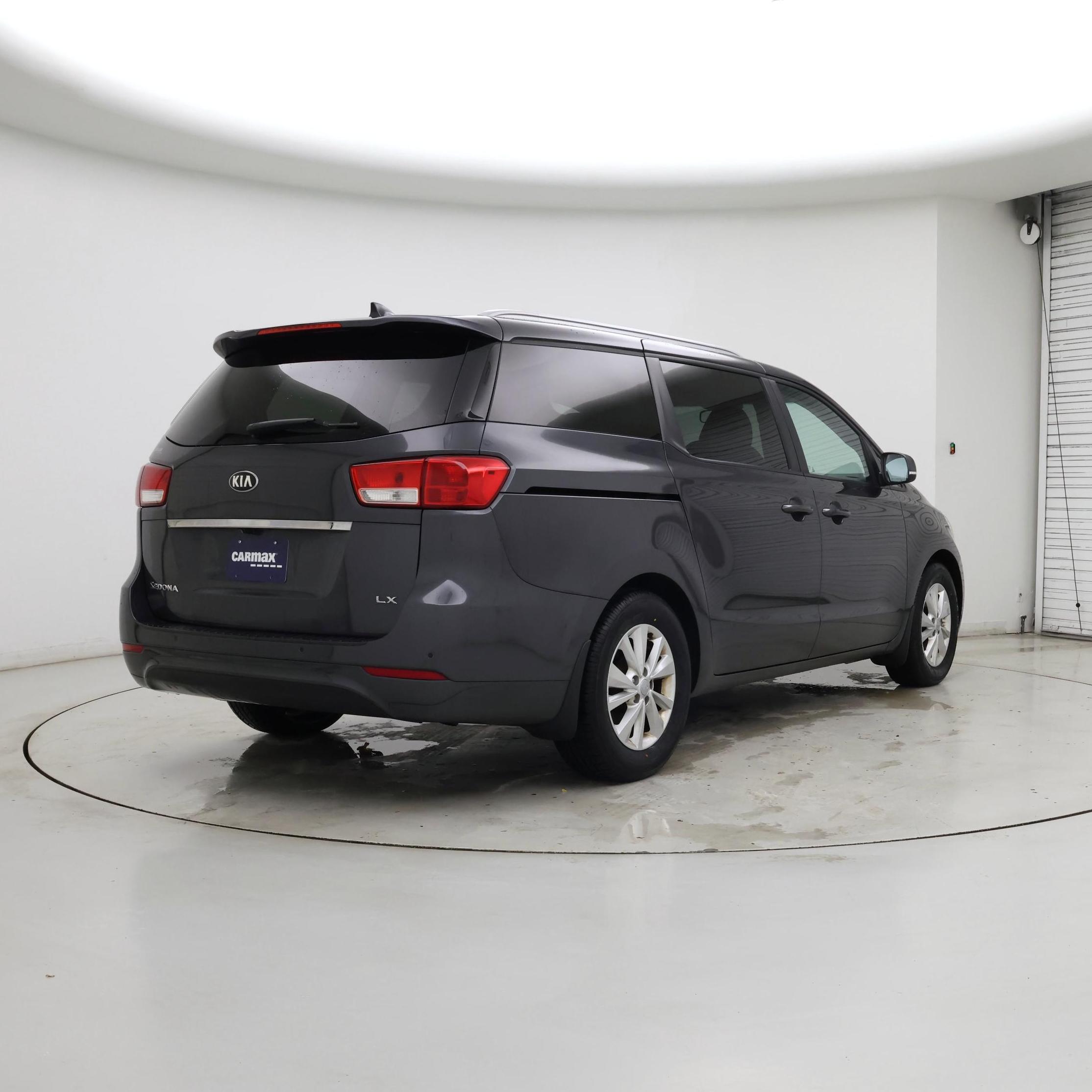 Thumbnail: 2017 Kia Sedona - 8