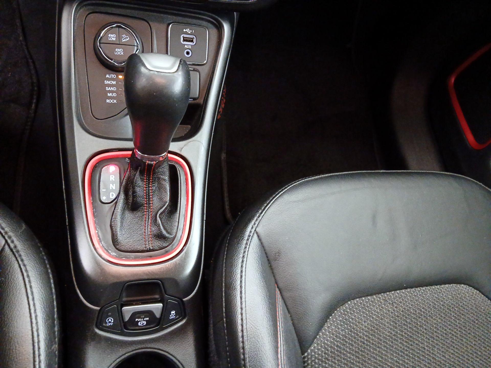 Thumbnail: 2020 Jeep Compass - 17