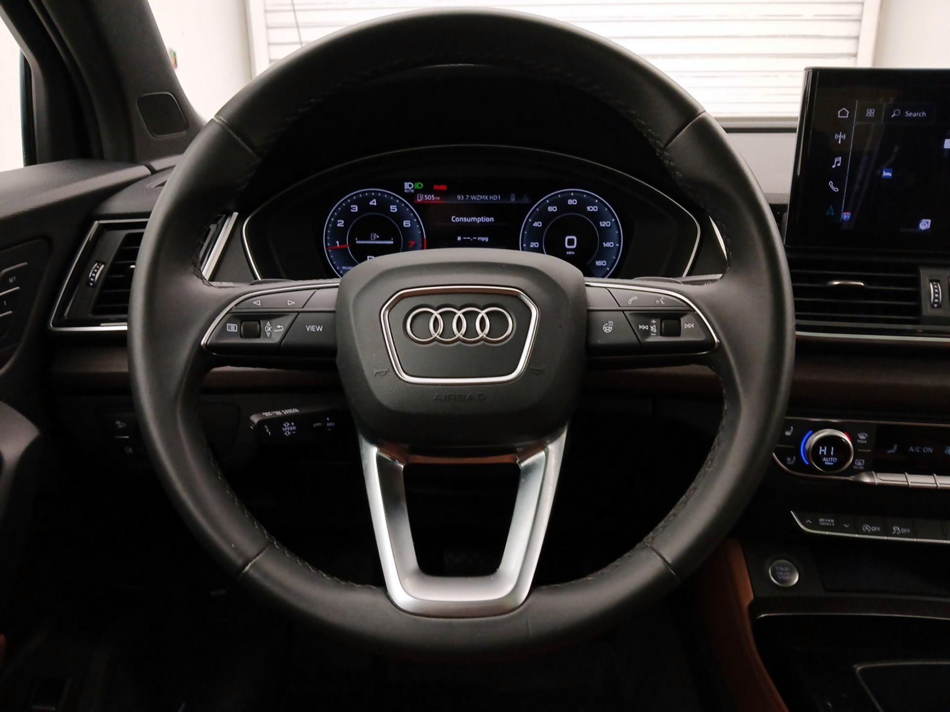 Thumbnail: 2022 Audi Q5 - 10