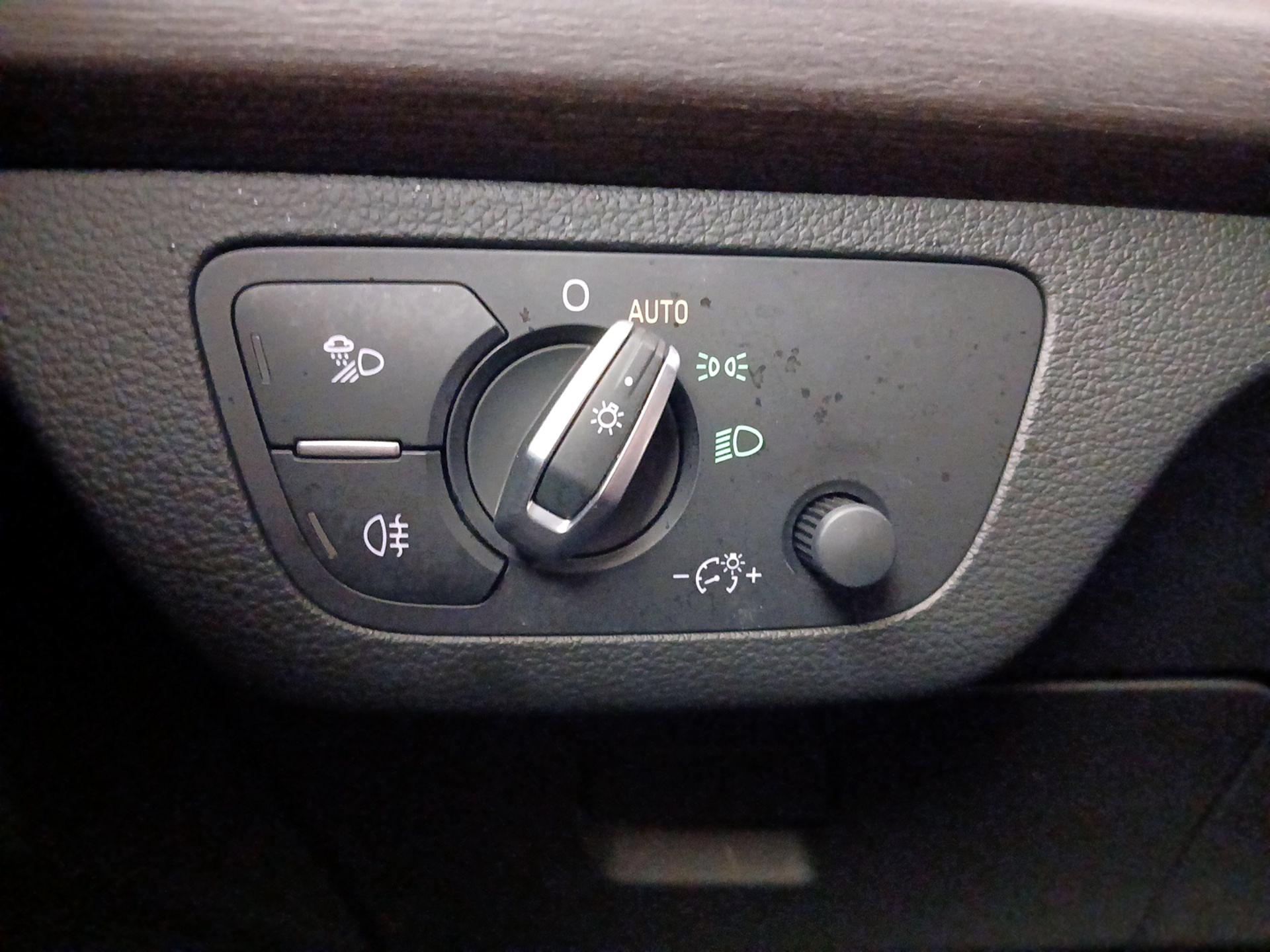 Thumbnail: 2022 Audi Q5 - 13