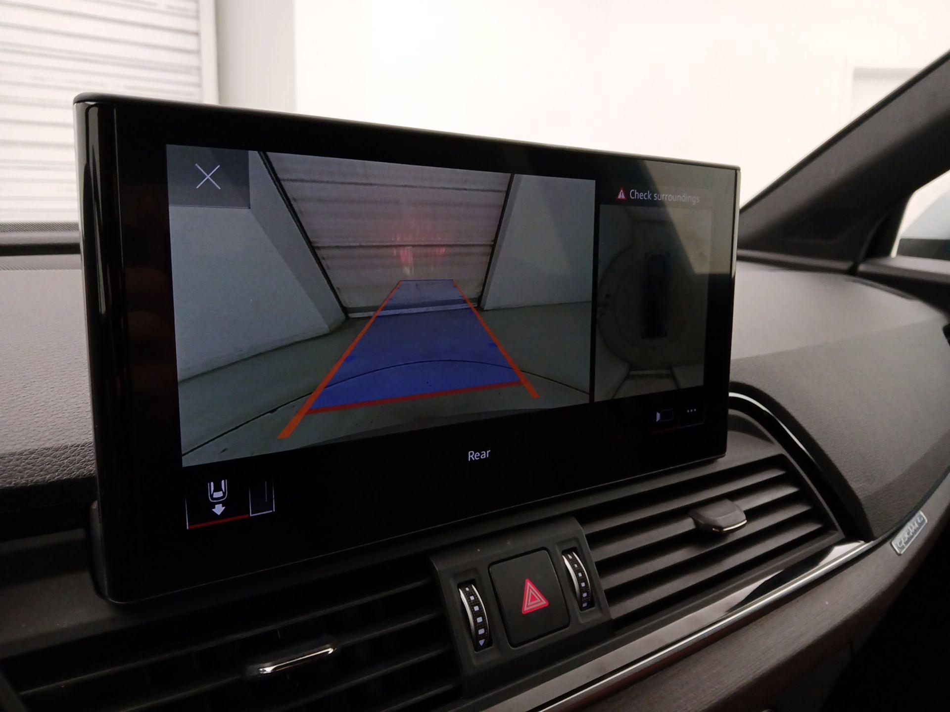 Thumbnail: 2022 Audi Q5 - 15