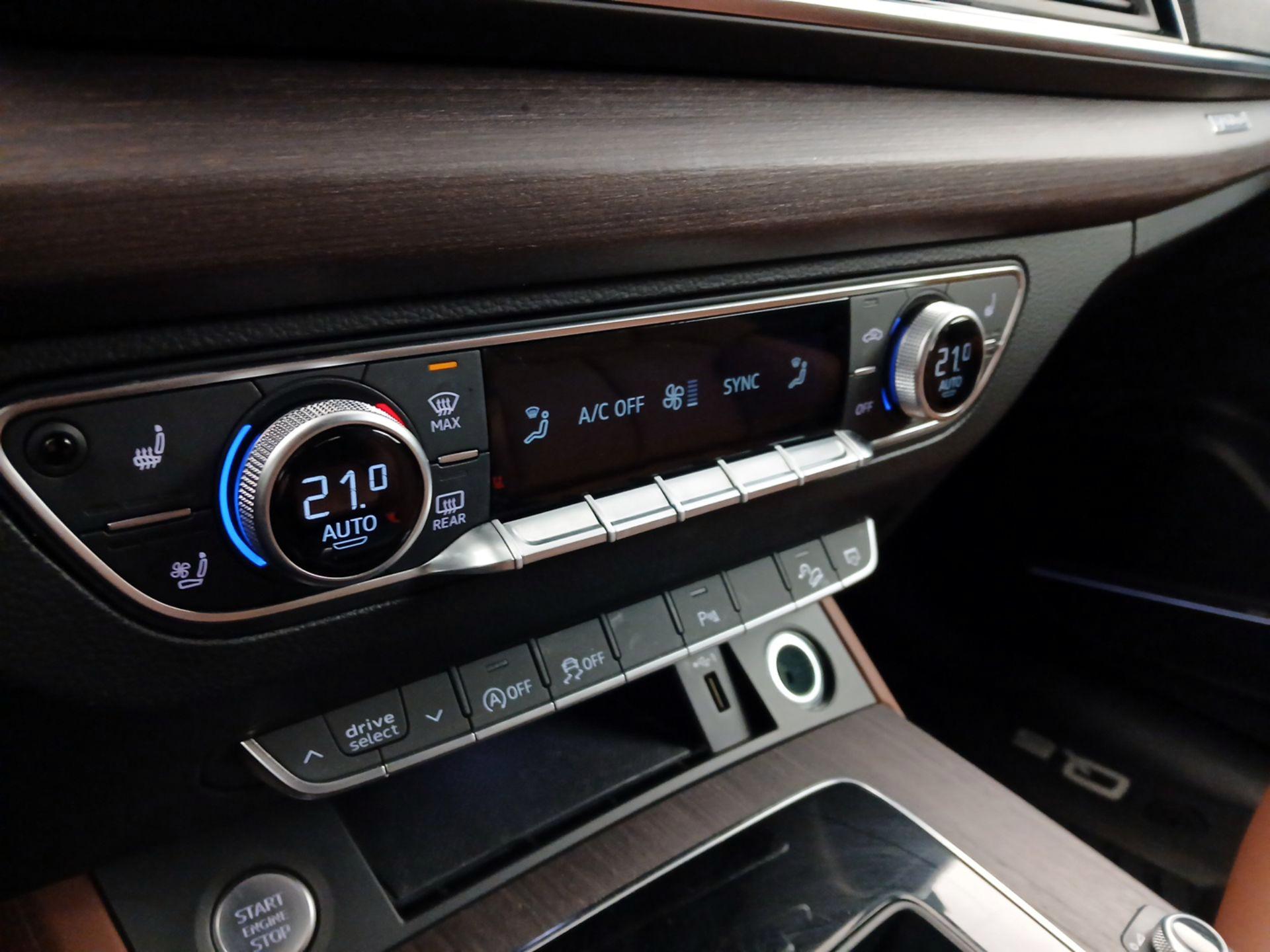 Thumbnail: 2022 Audi Q5 - 17