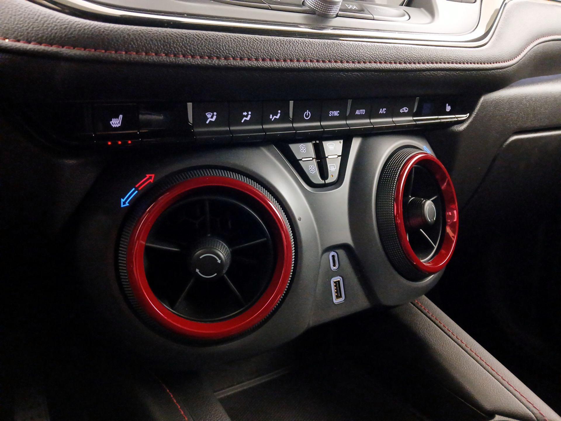 Thumbnail: 2019 Chevrolet Blazer - 16