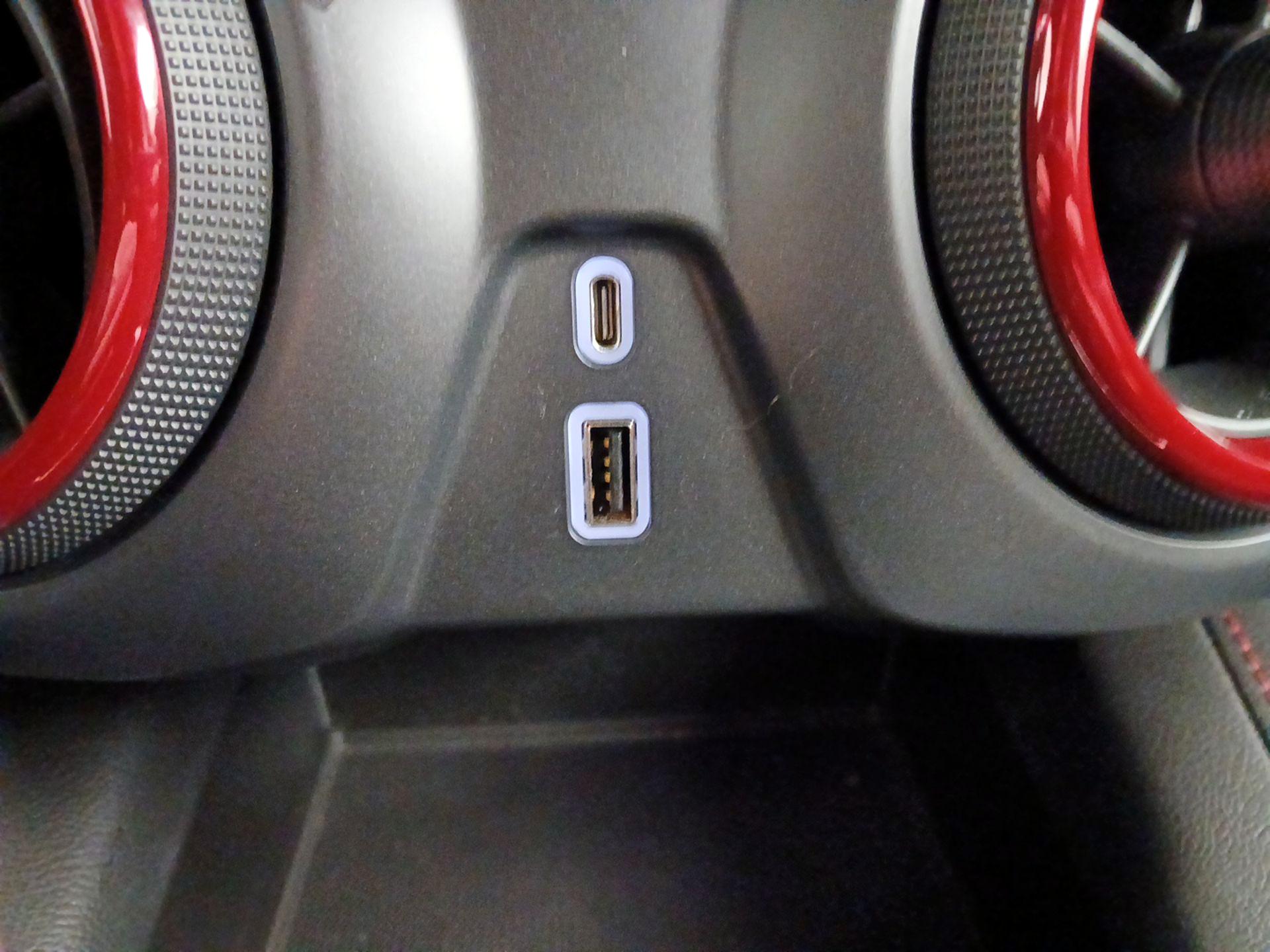 Thumbnail: 2019 Chevrolet Blazer - 18