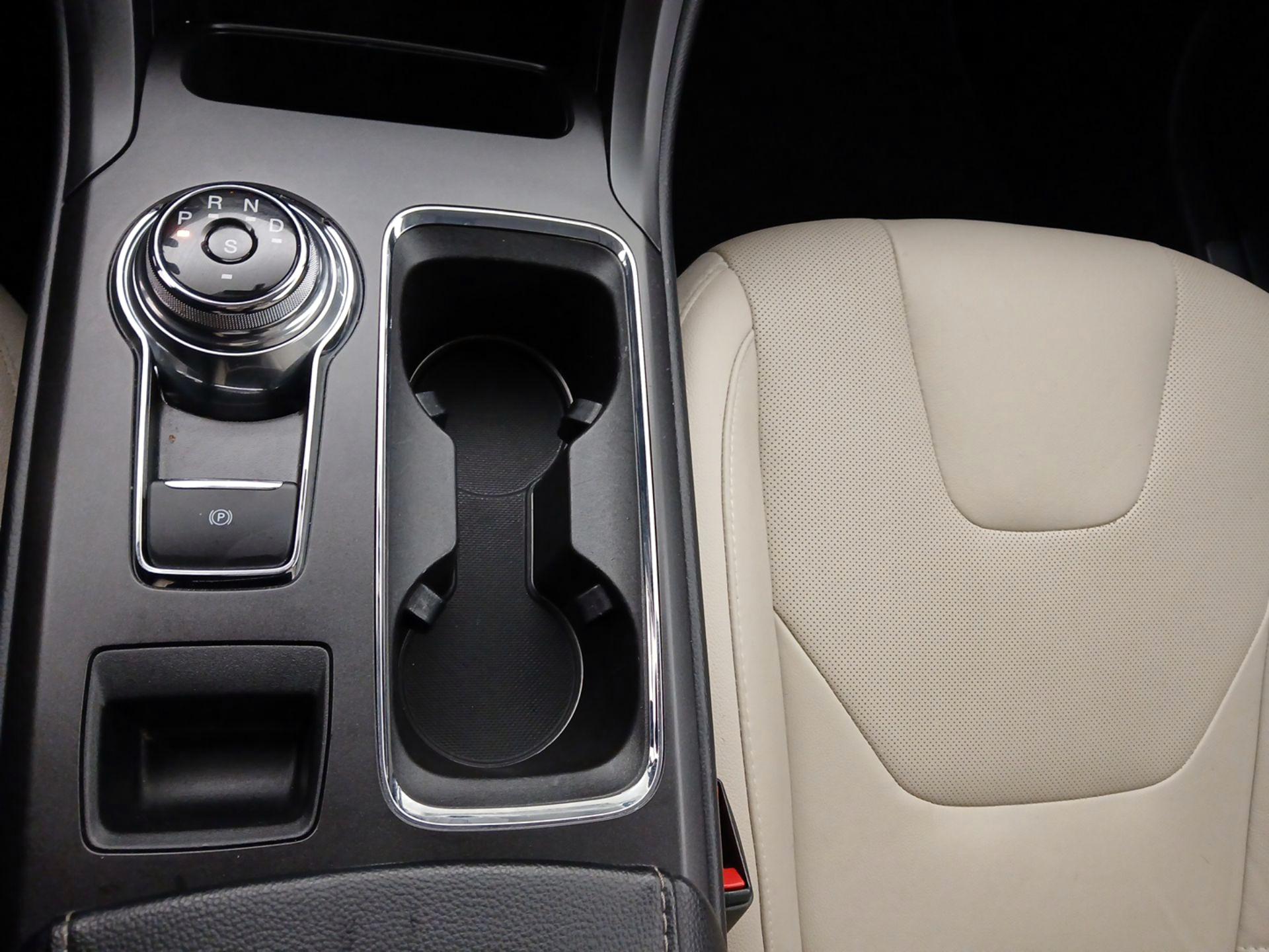 Thumbnail: 2018 Ford Fusion - 18