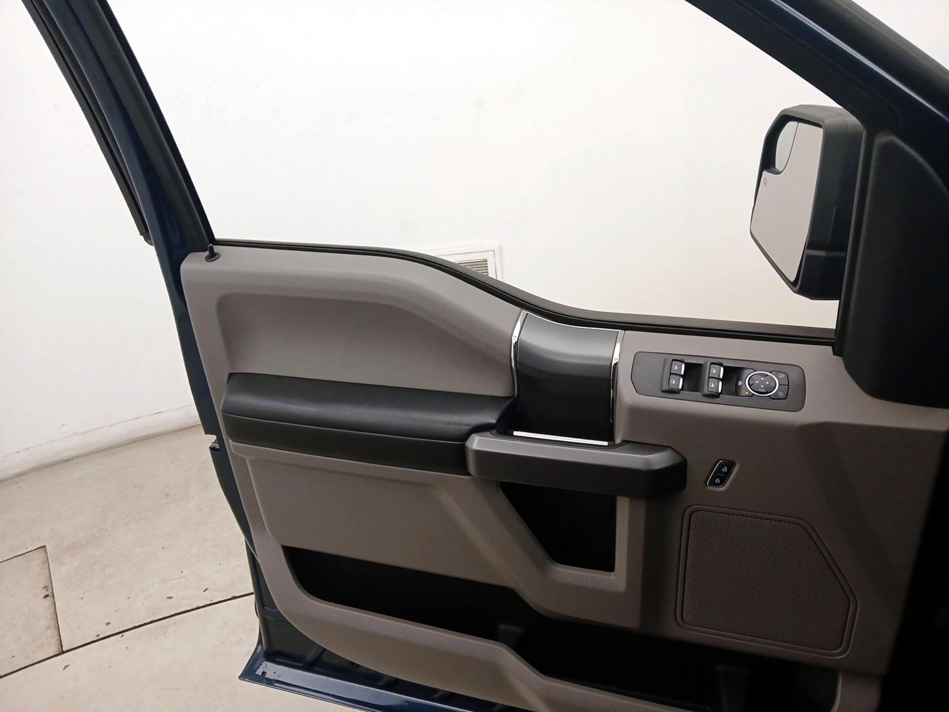 Thumbnail: 2020 Ford F-150 - 12