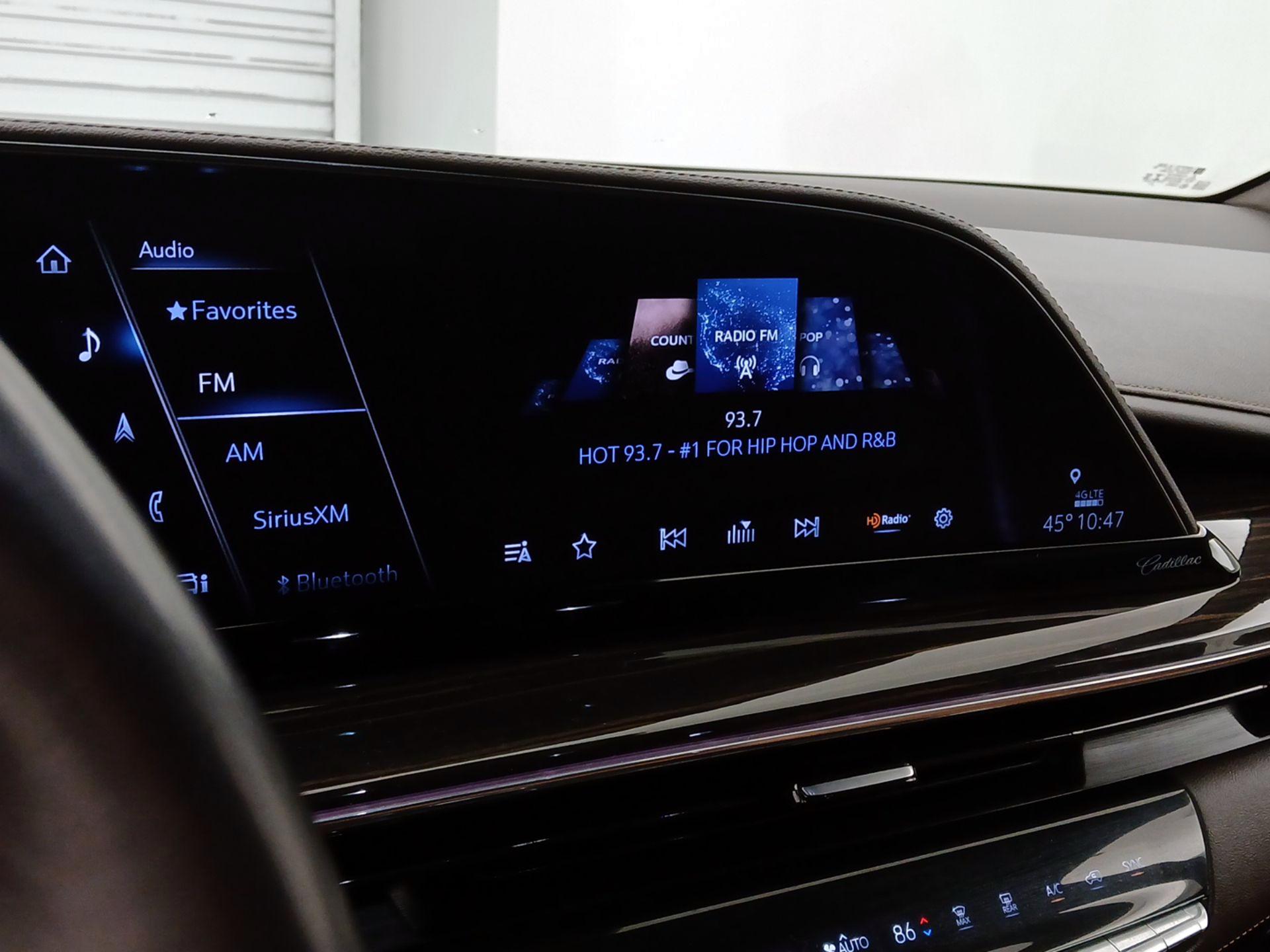 Thumbnail: 2022 Cadillac Escalade - 16