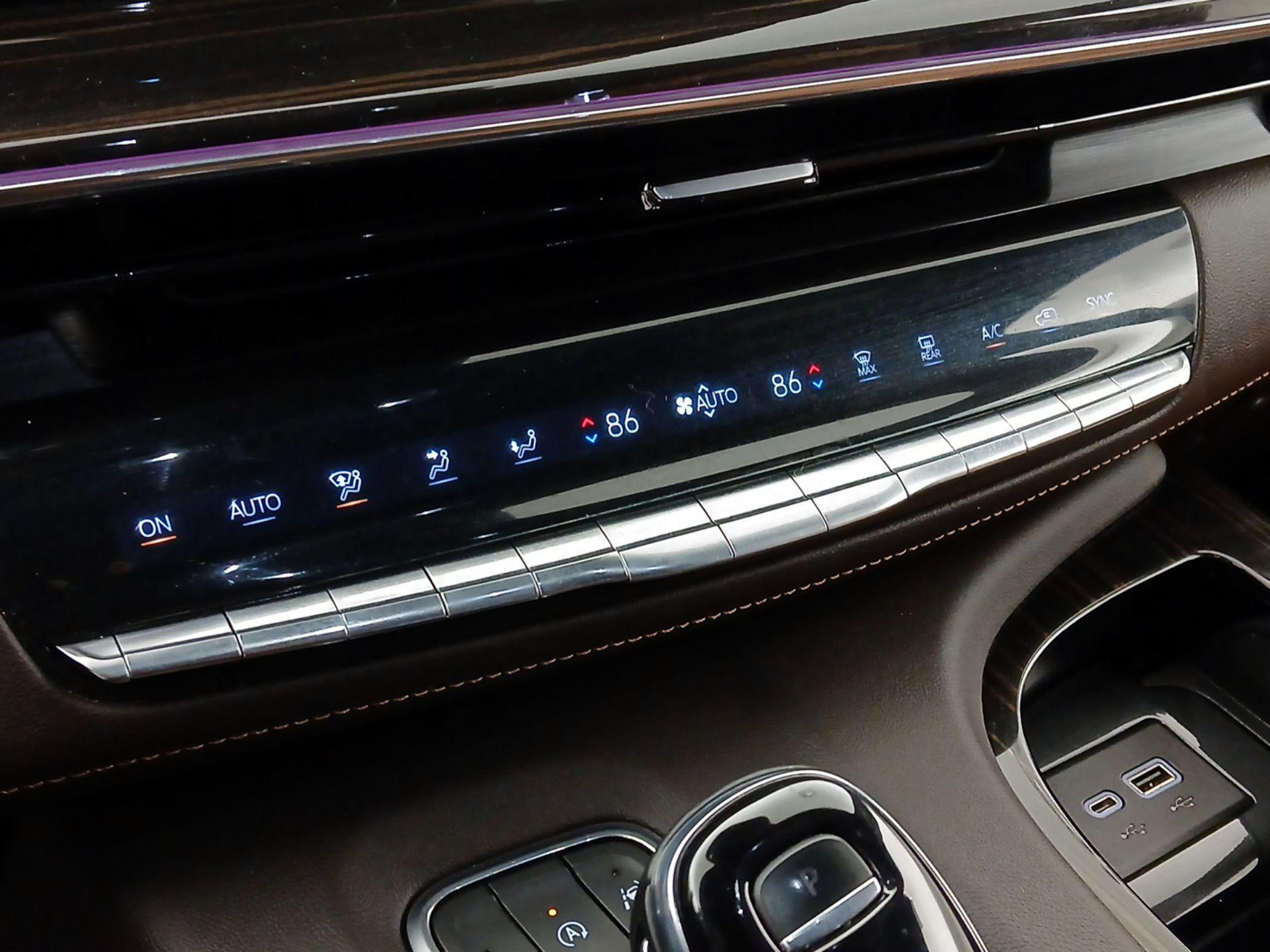 Thumbnail: 2022 Cadillac Escalade - 17