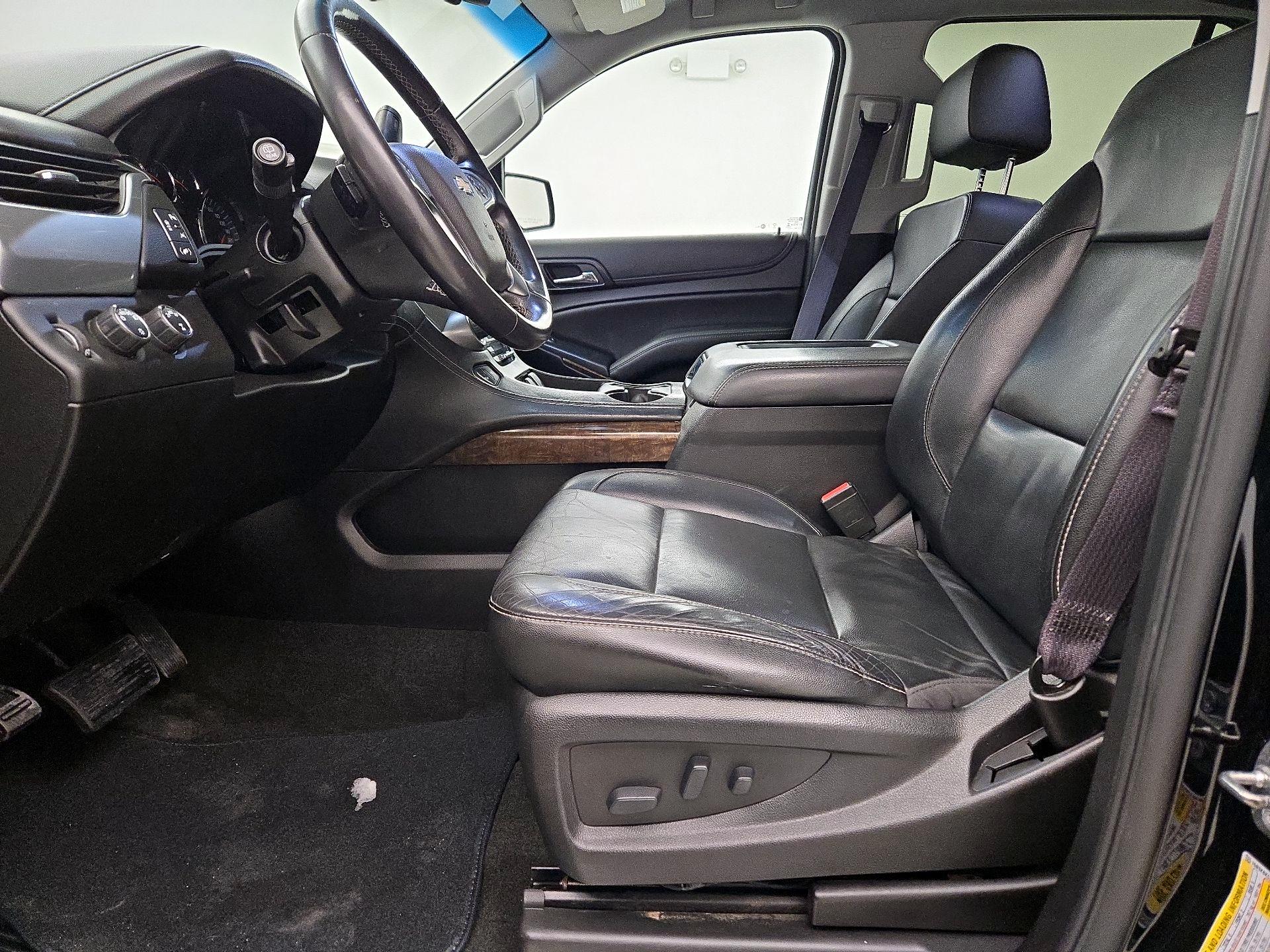 Thumbnail: 2017 Chevrolet Tahoe - 11