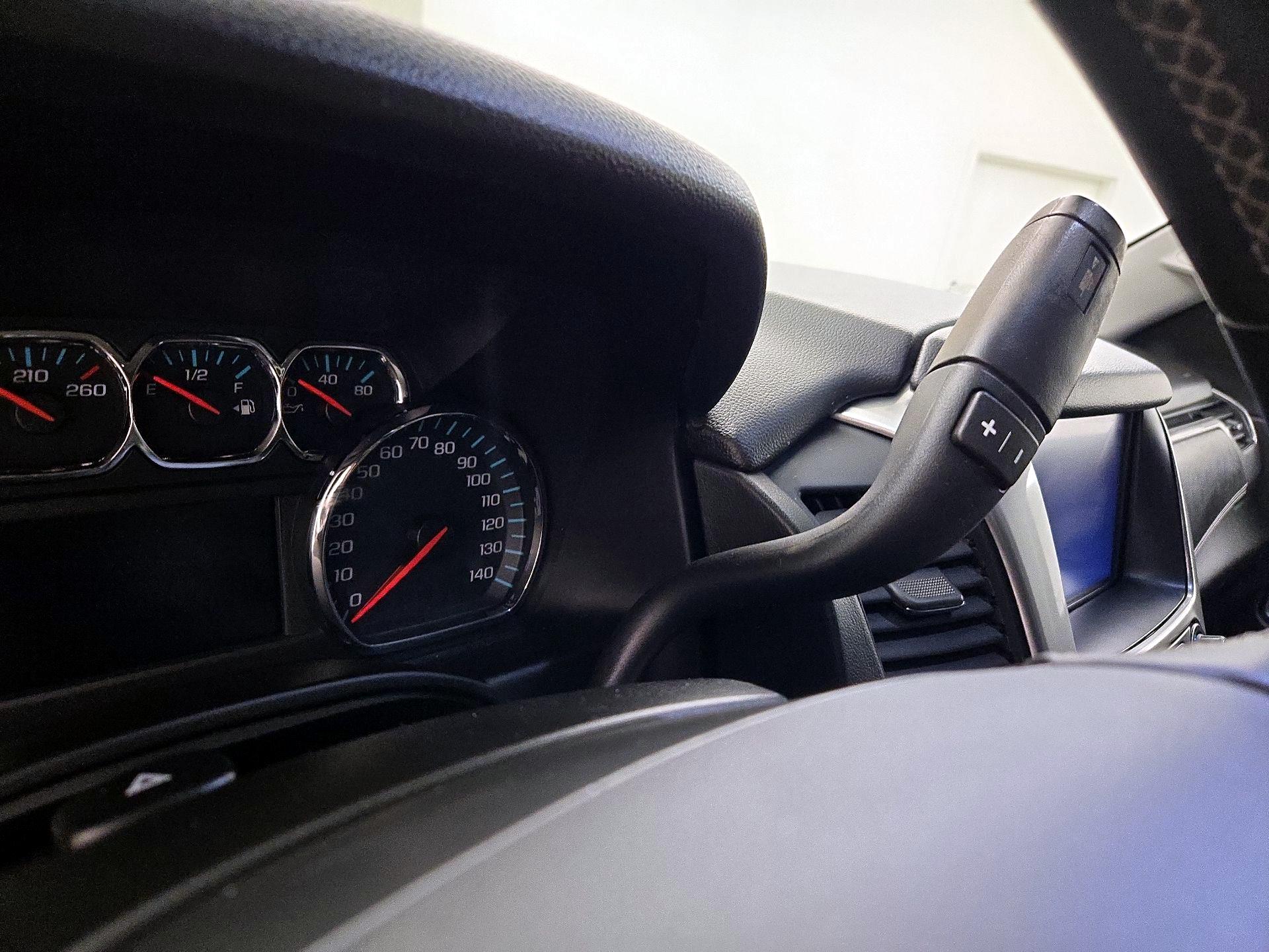 Thumbnail: 2017 Chevrolet Tahoe - 17