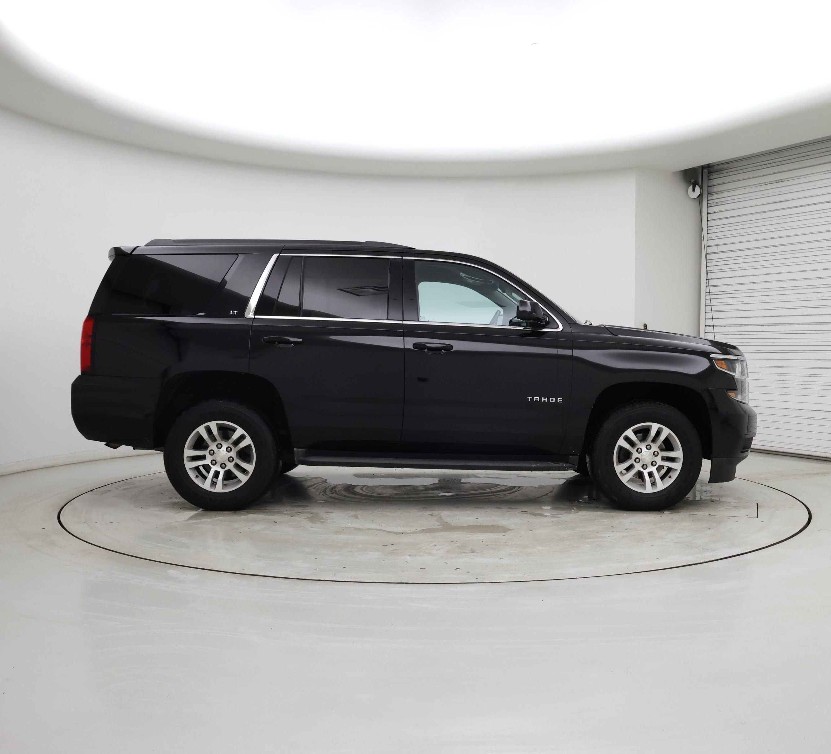 Thumbnail: 2017 Chevrolet Tahoe - 7