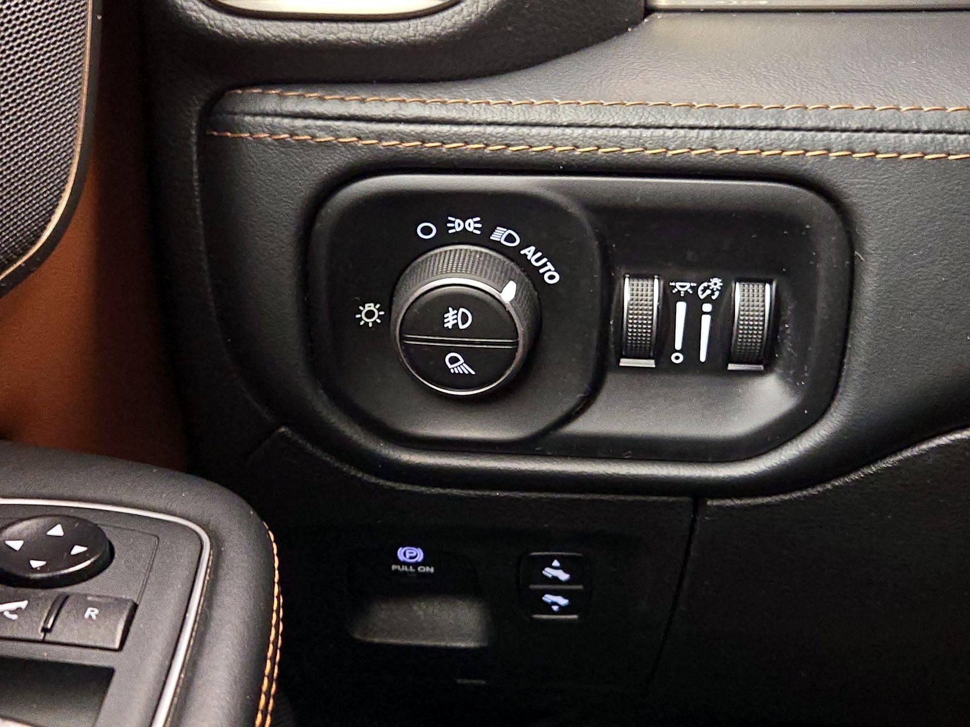 Thumbnail: 2019 RAM 1500 - 13