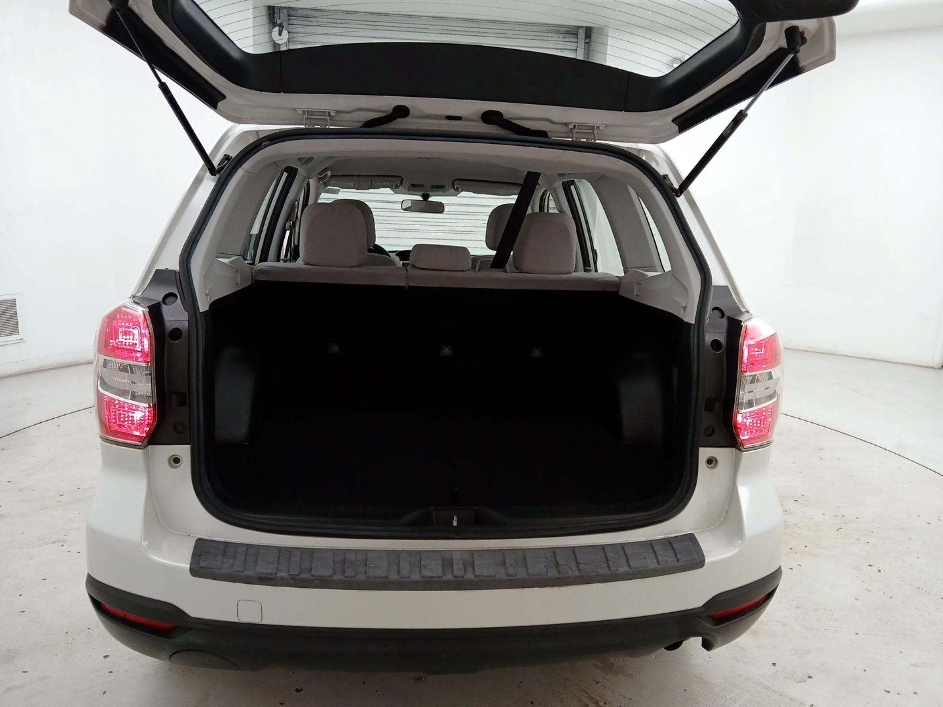 Thumbnail: 2015 Subaru Forester - 20