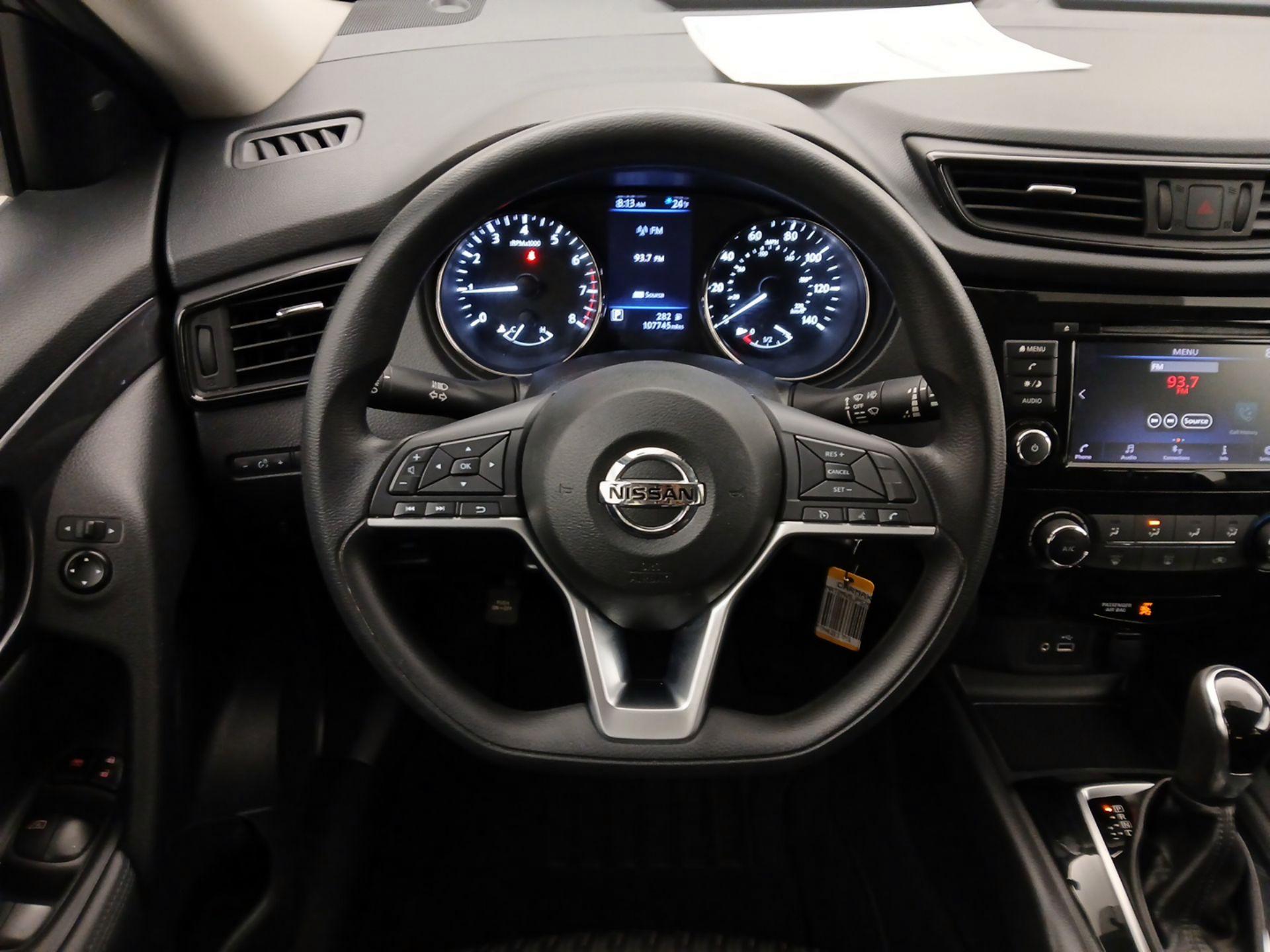 Thumbnail: 2018 Nissan Rogue - 10