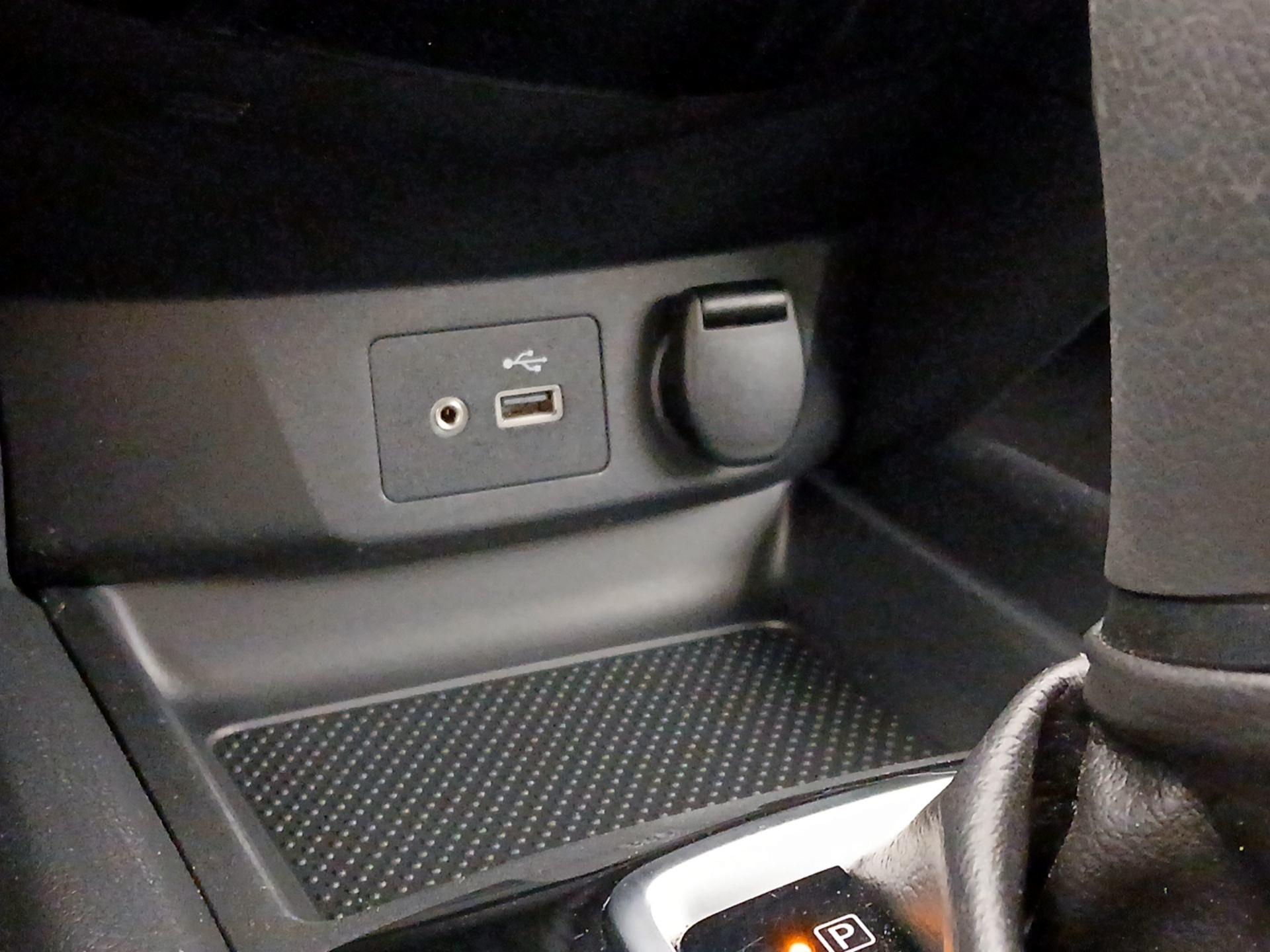 Thumbnail: 2018 Nissan Rogue - 16