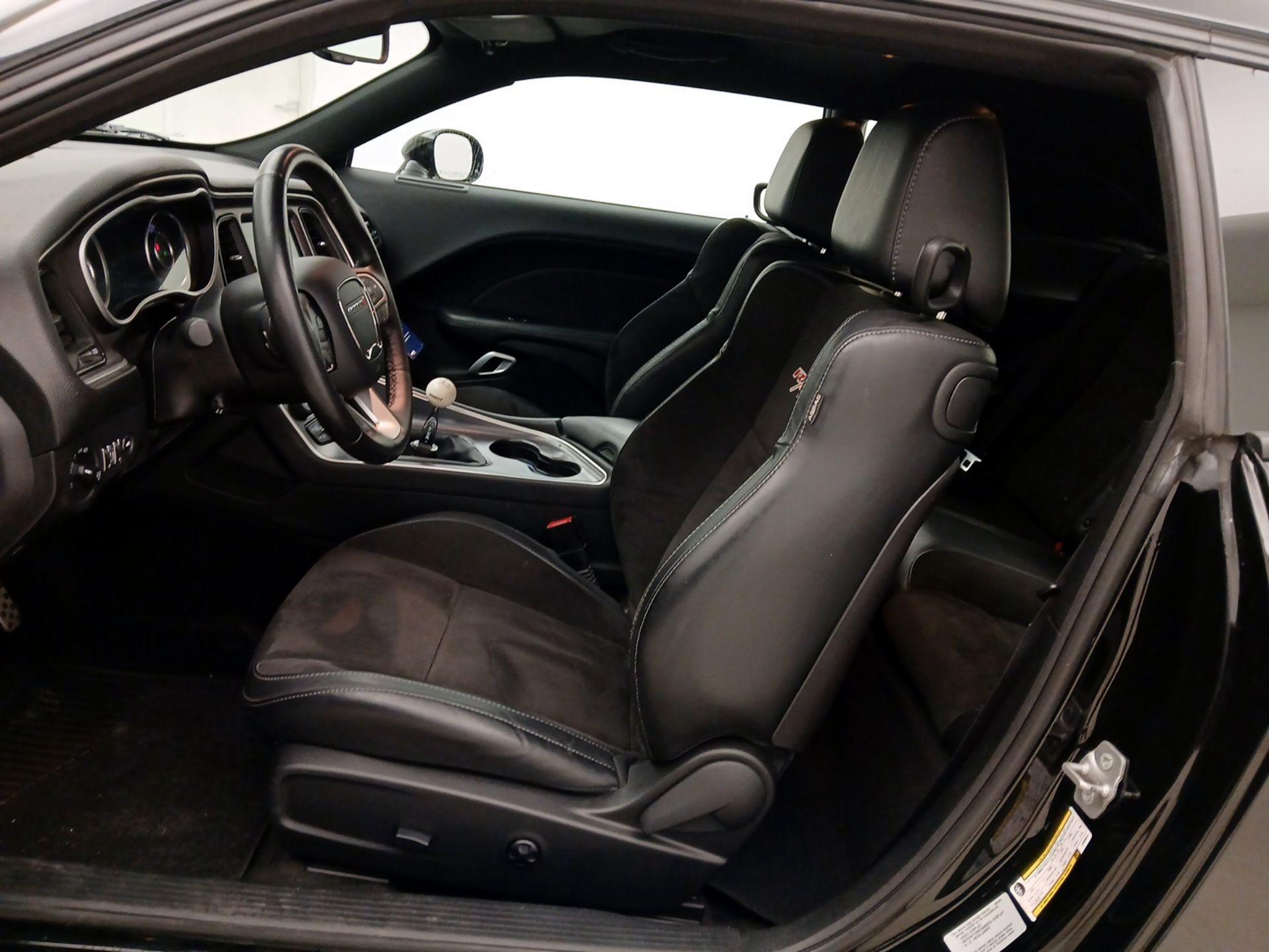 Thumbnail: 2015 Dodge Challenger - 11