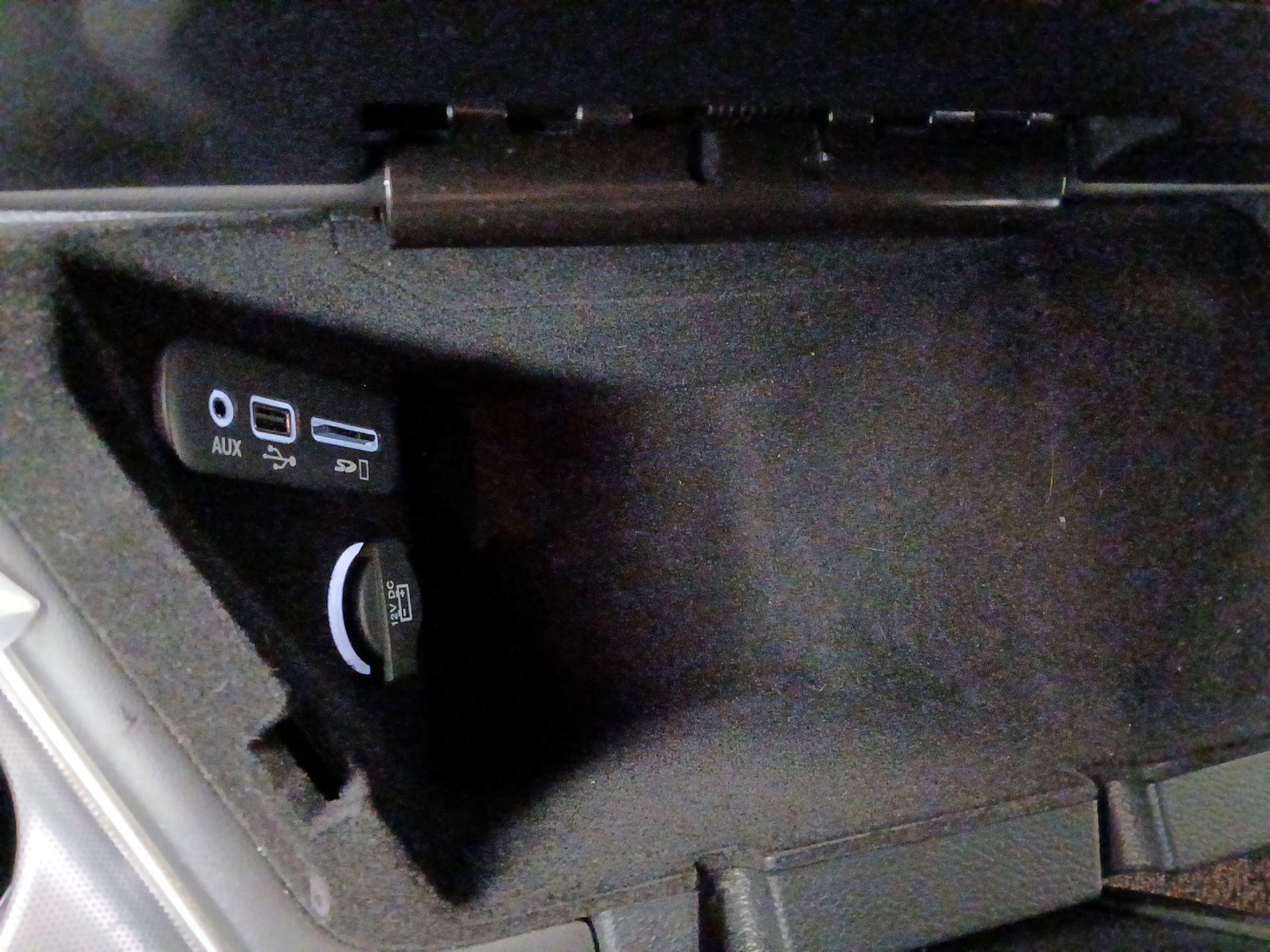 Thumbnail: 2015 Dodge Challenger - 19