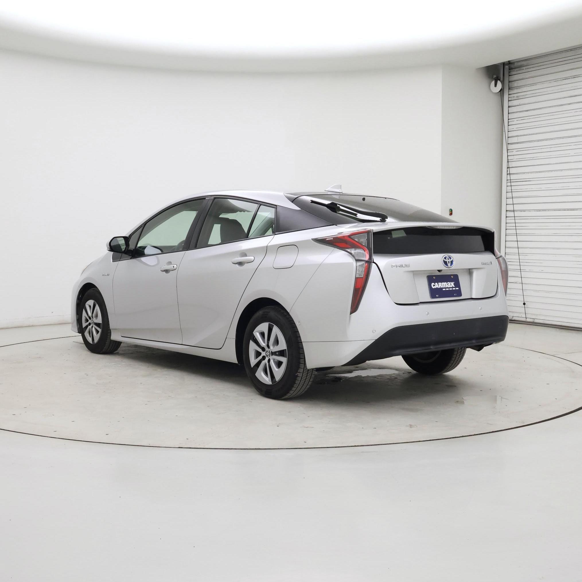 Thumbnail: 2017 Toyota Prius - 2