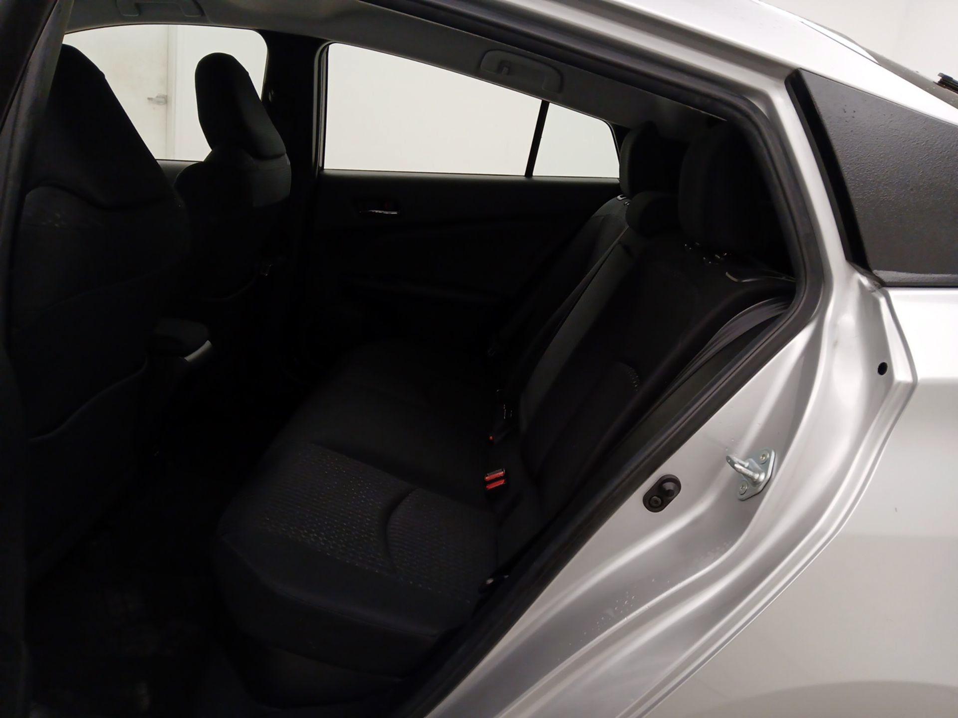 Thumbnail: 2017 Toyota Prius - 19