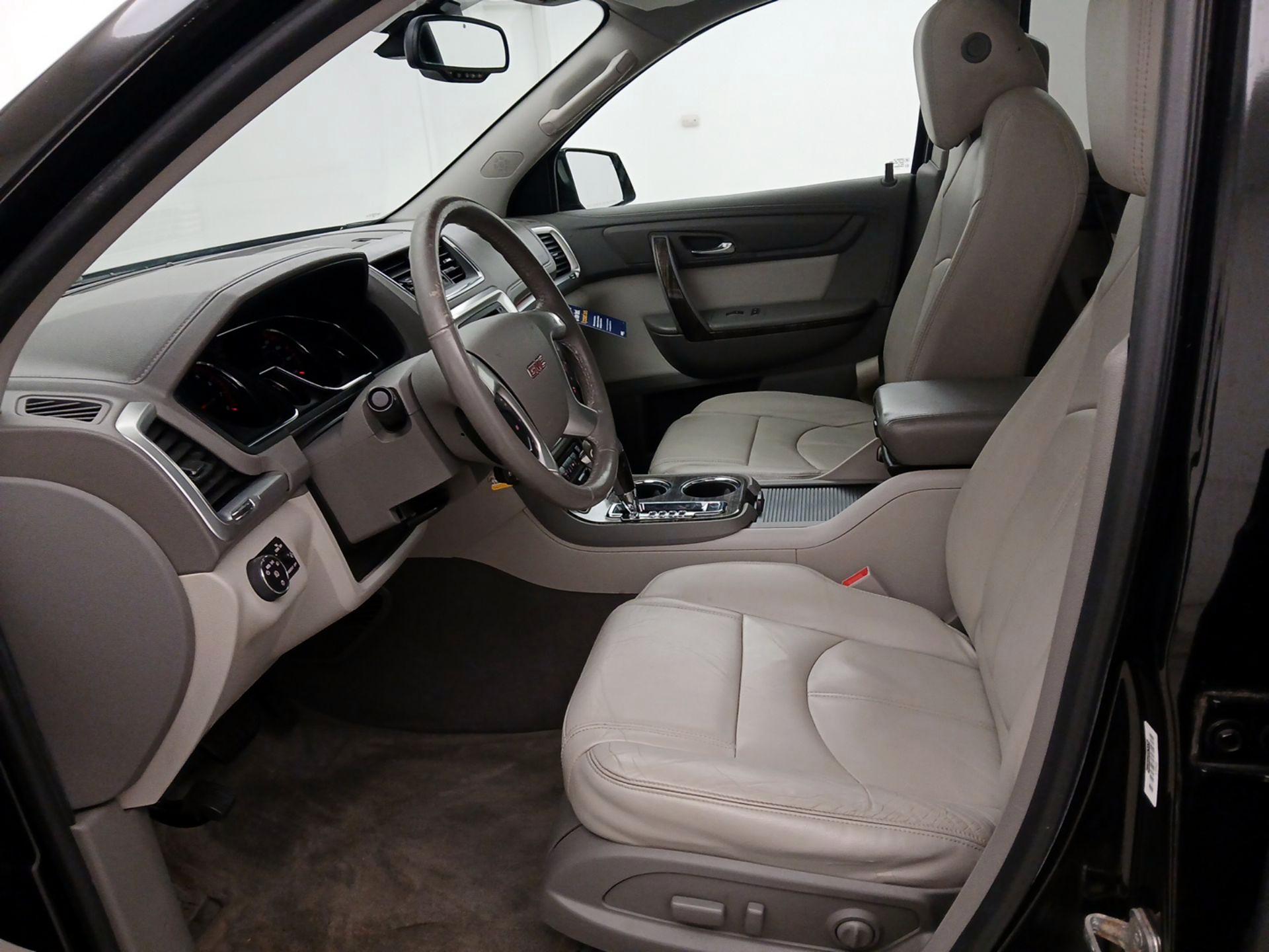 Thumbnail: 2016 GMC Acadia - 11