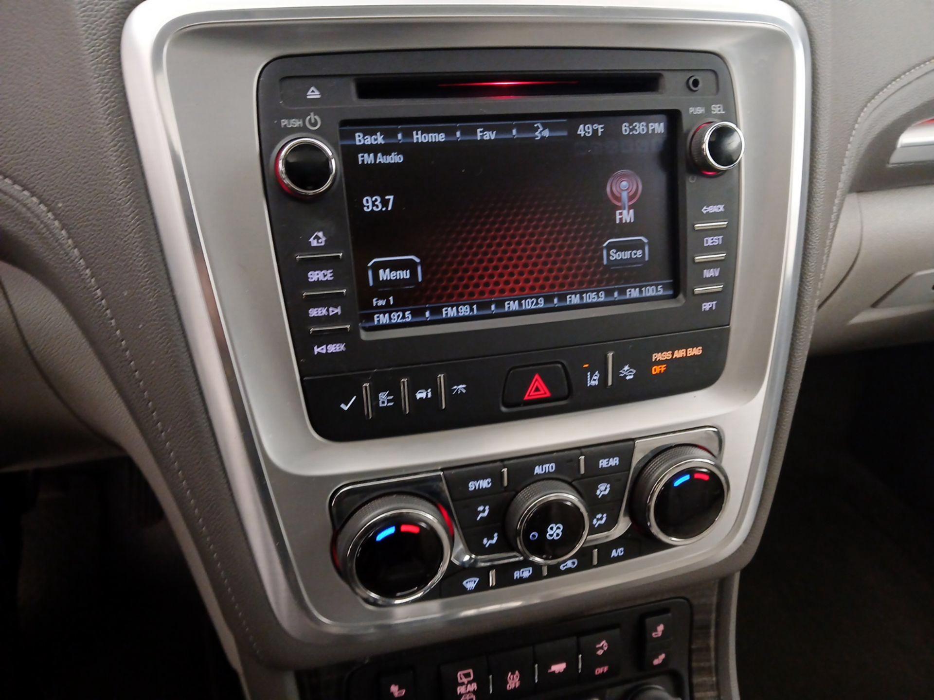 Thumbnail: 2016 GMC Acadia - 15