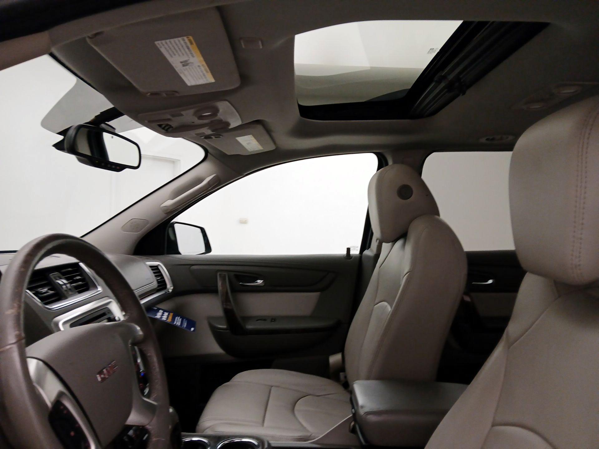 Thumbnail: 2016 GMC Acadia - 19