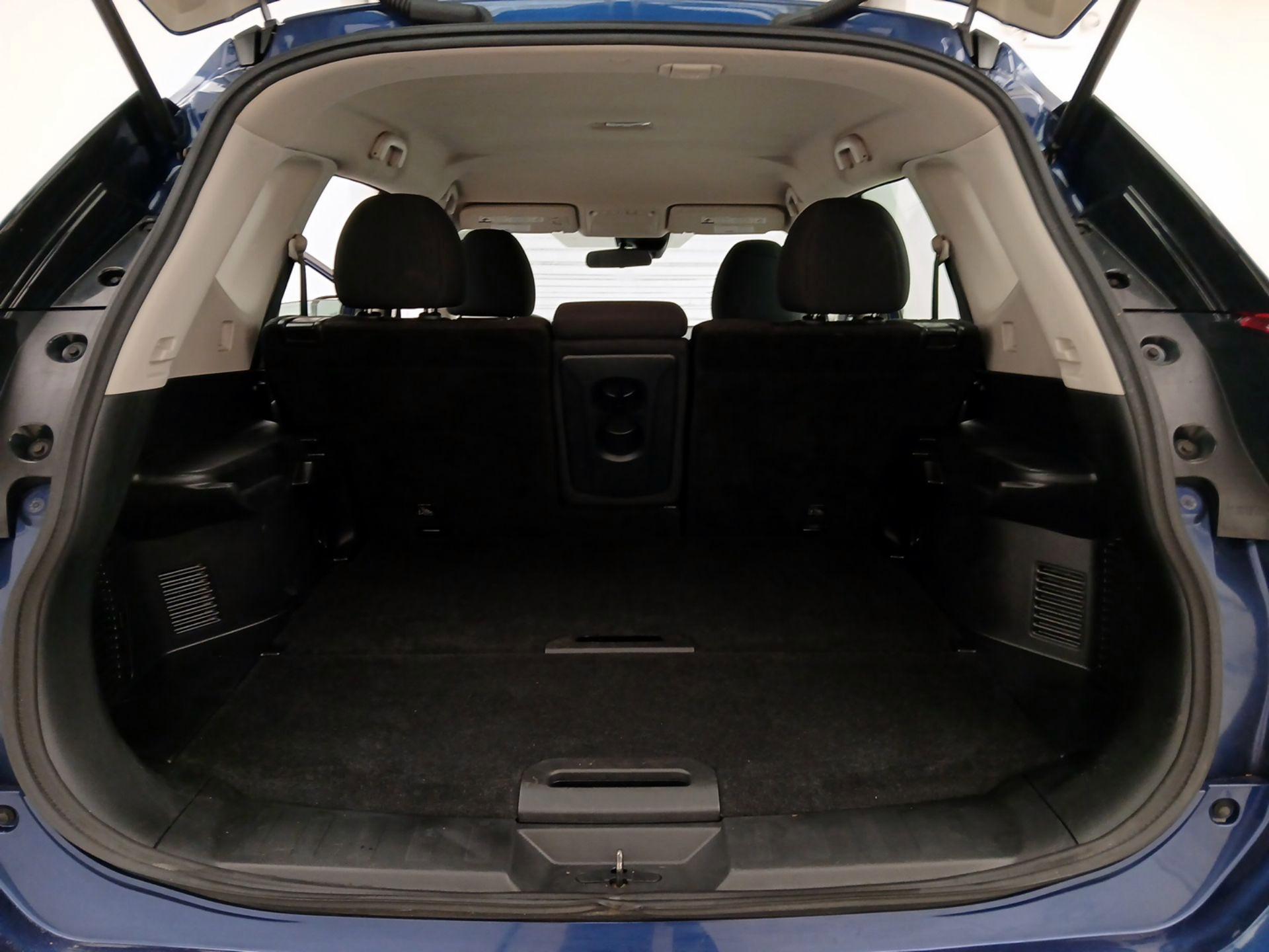 Thumbnail: 2019 Nissan Rogue - 20