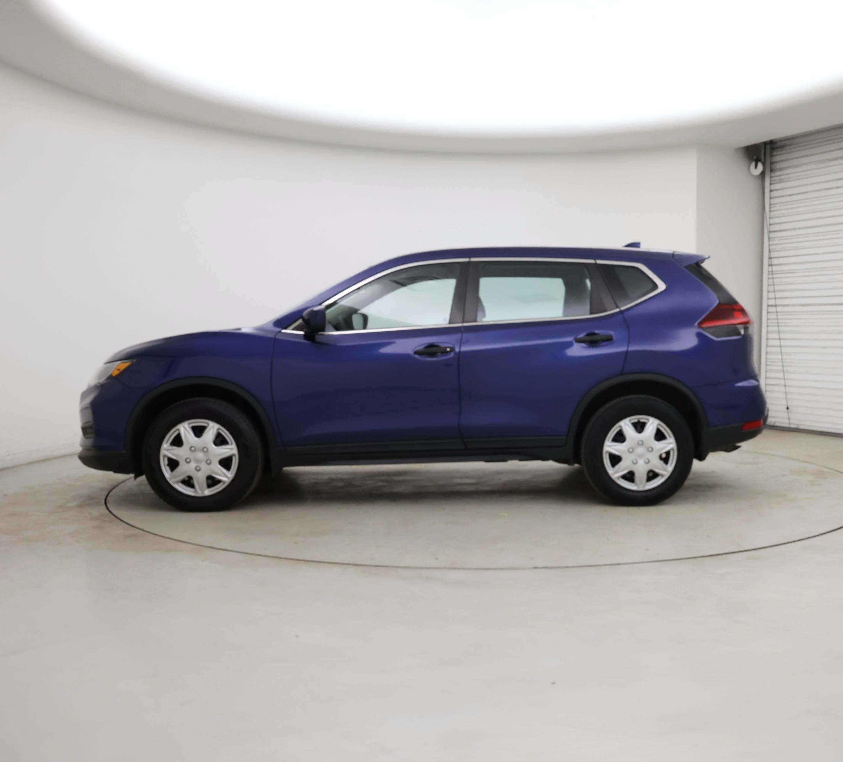 Thumbnail: 2019 Nissan Rogue - 3