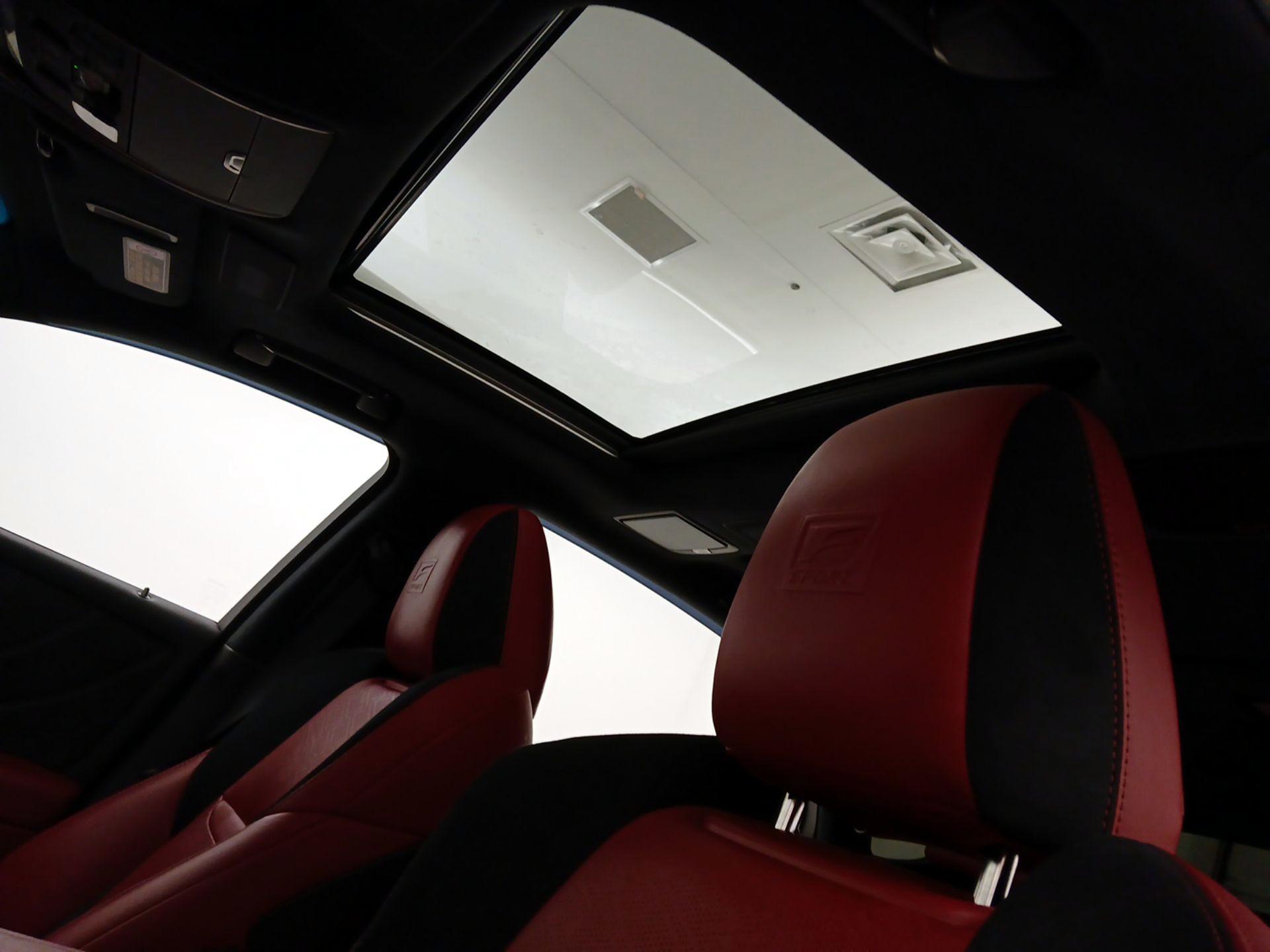 Thumbnail: 2018 Lexus LS - 20