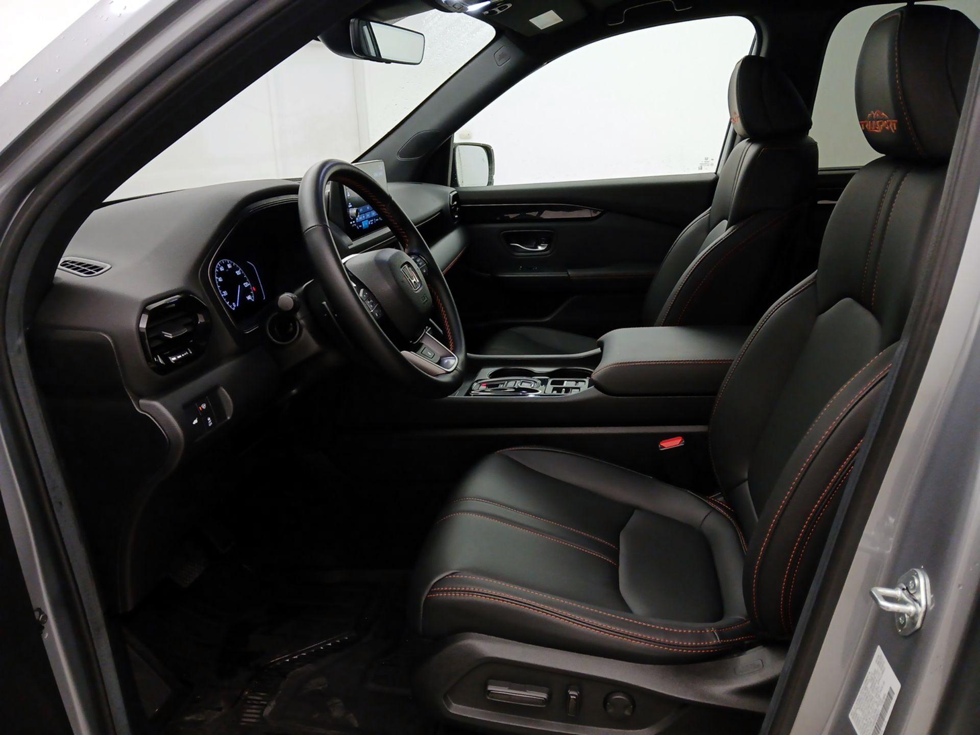 Thumbnail: 2025 Honda Pilot - 11