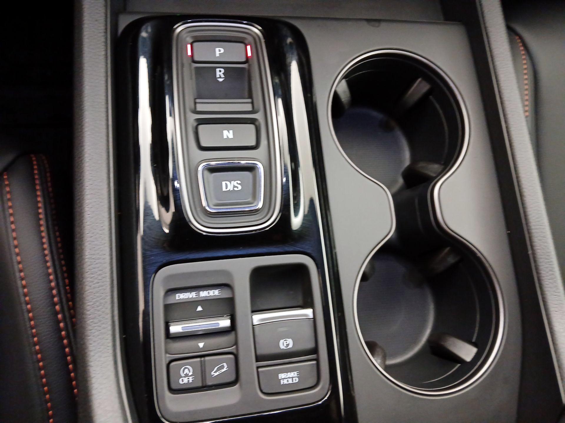 Thumbnail: 2025 Honda Pilot - 17