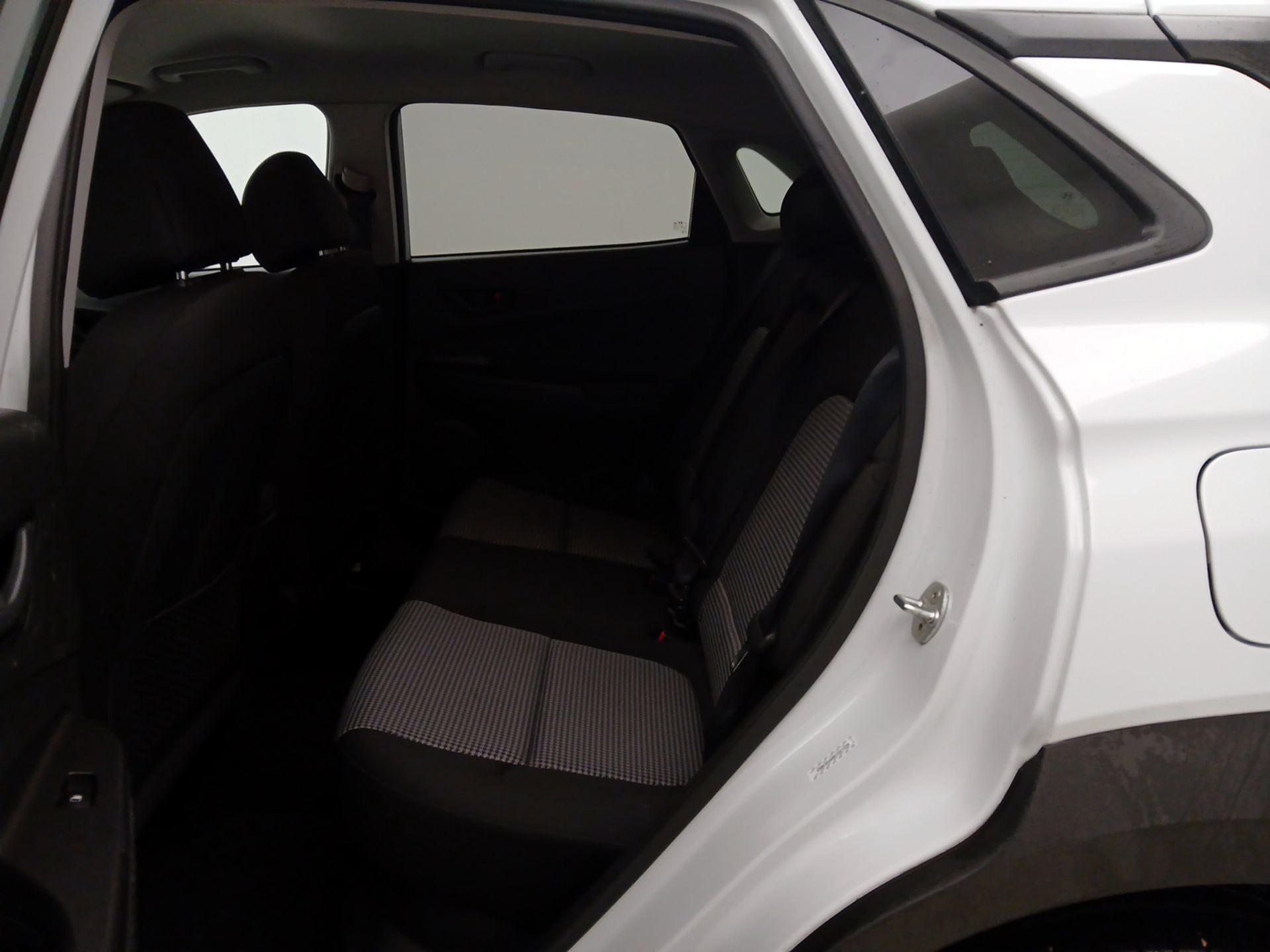 Thumbnail: 2019 Hyundai Kona - 19