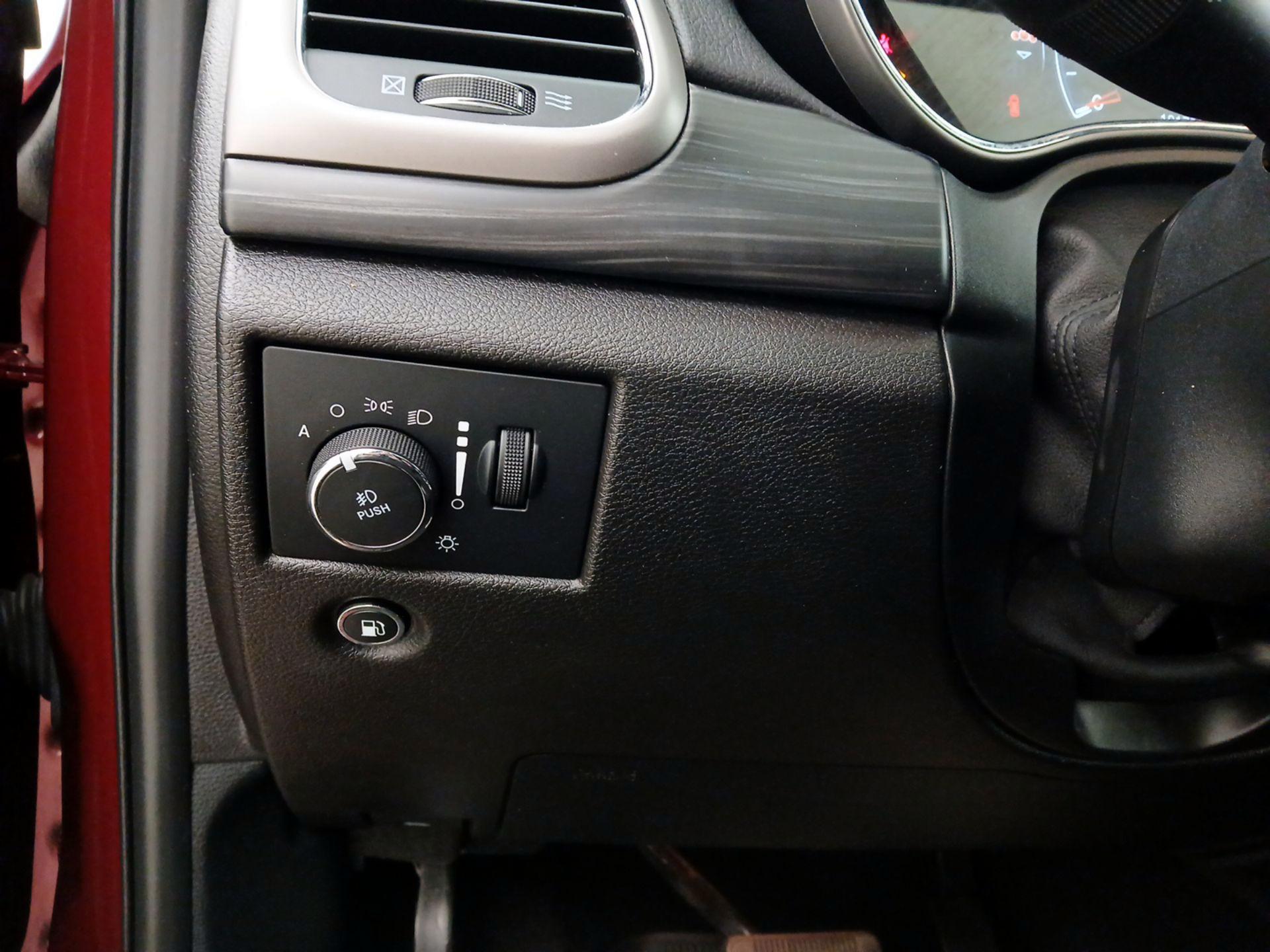 Thumbnail: 2021 Jeep Grand Cherokee - 13