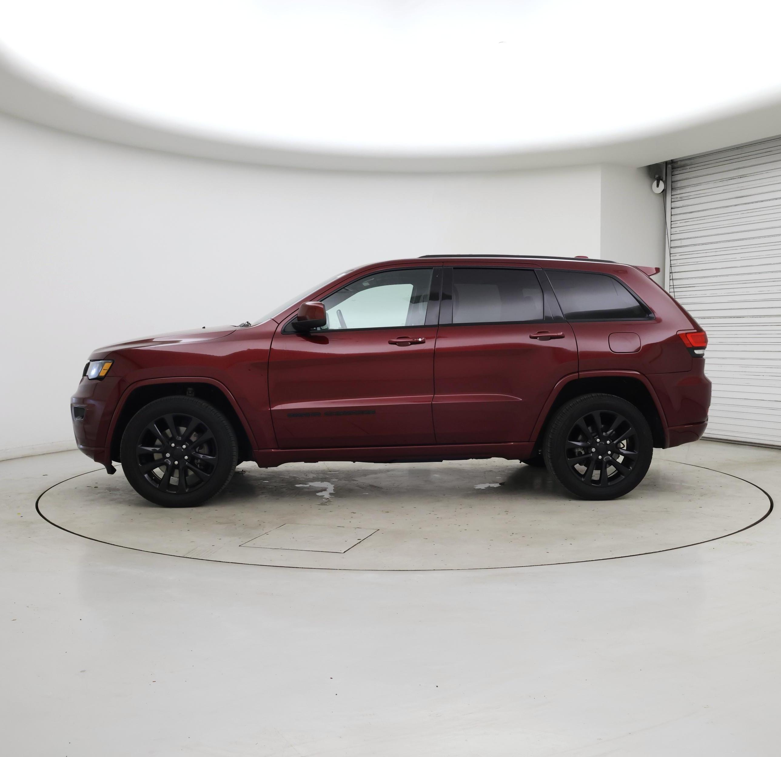 Thumbnail: 2021 Jeep Grand Cherokee - 3